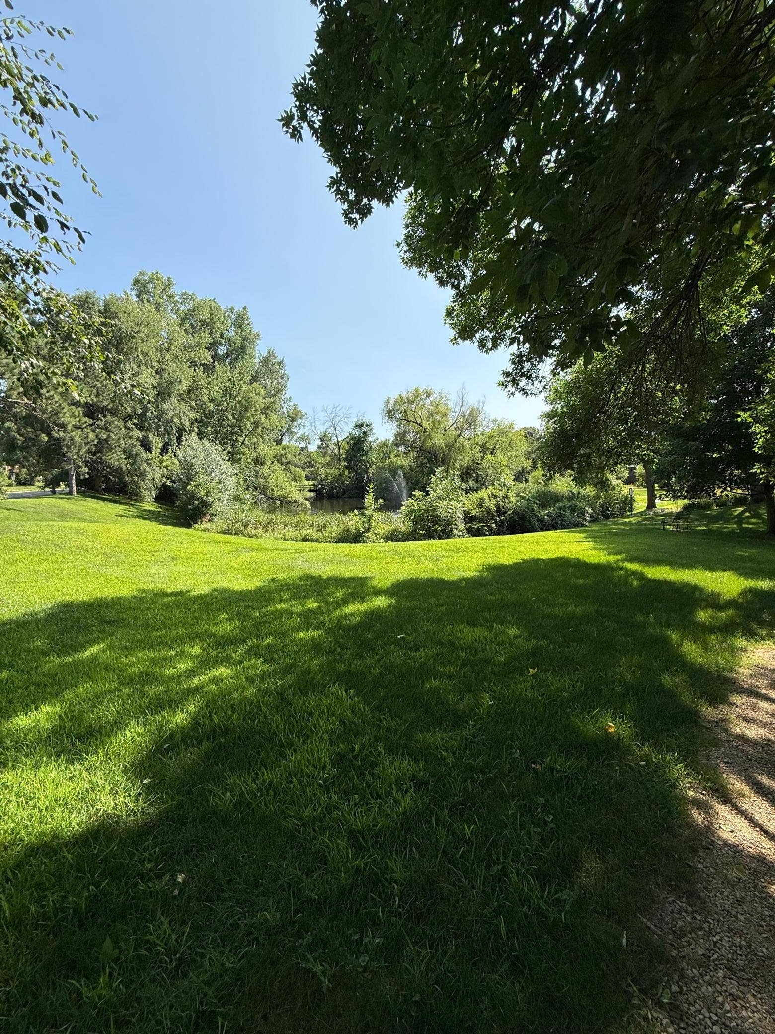 9600 Portland Avenue S, #317, Bloomington, MN 55420 Gorgeous grounds to enjoy
