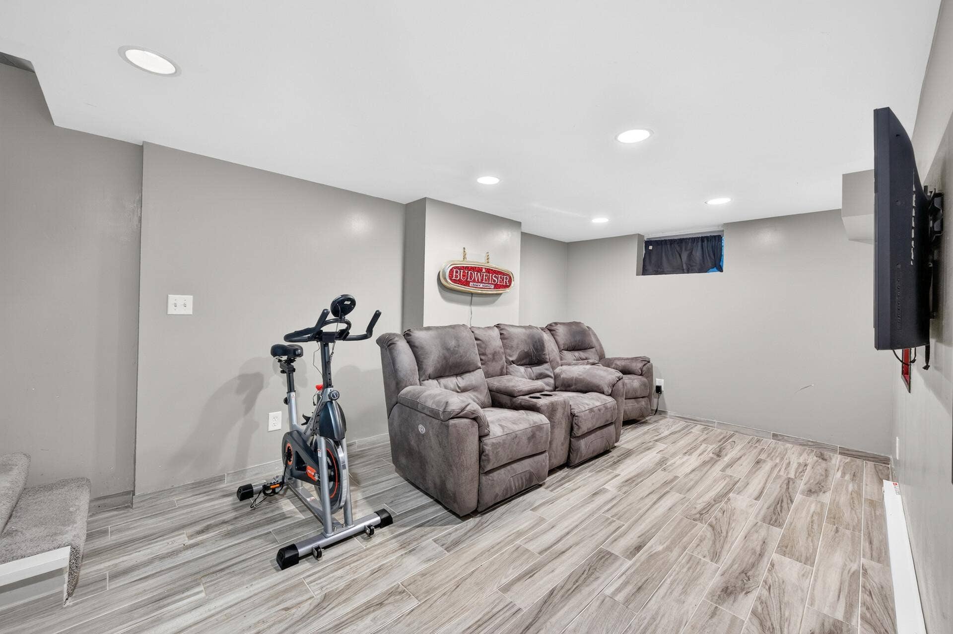 1439 Stanford Avenue, 95, Saint Paul, MN 55105 1439 Stanford Avenue, 95, Saint Paul, MN 55105