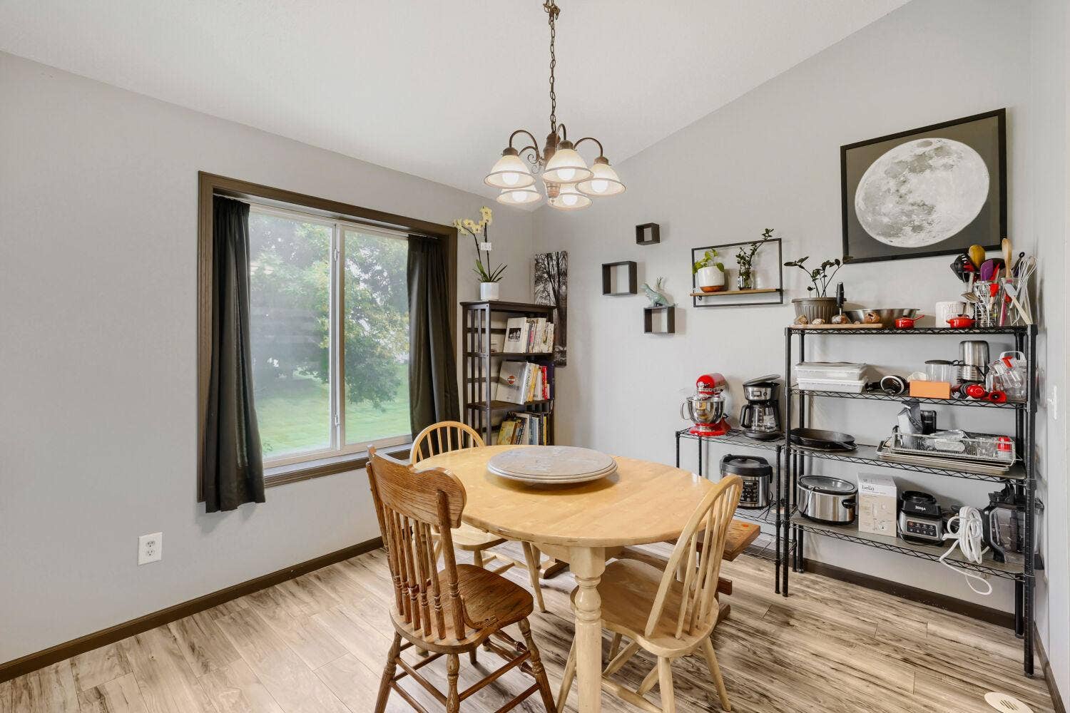 15663 Finch Avenue, Apple Valley, MN 55124 Another west facing window