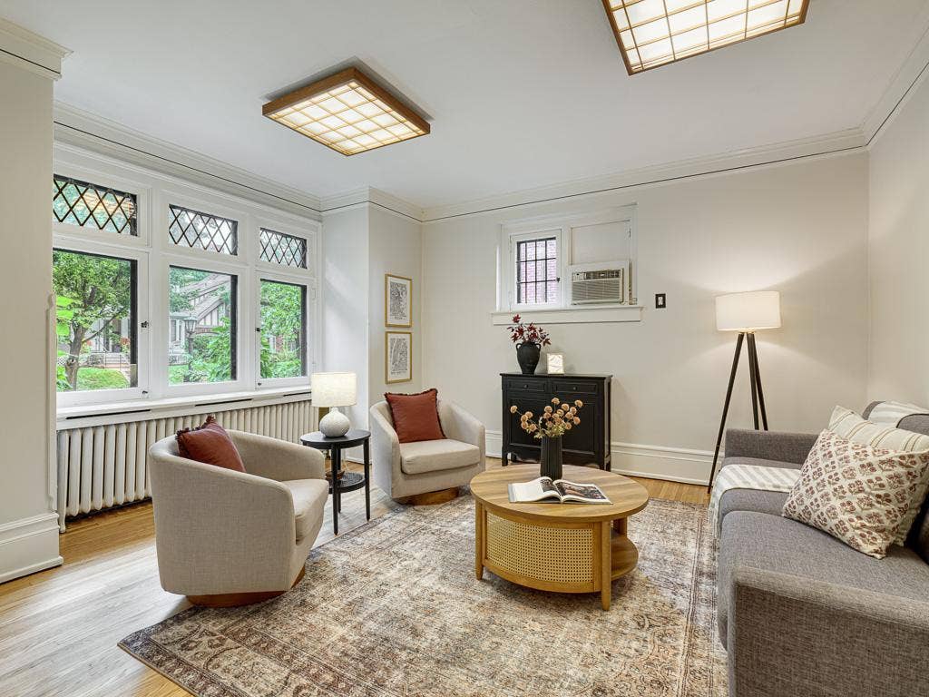 754 Linwood Avenue, 100, Saint Paul, MN 55105 9 - Living Room.jpg