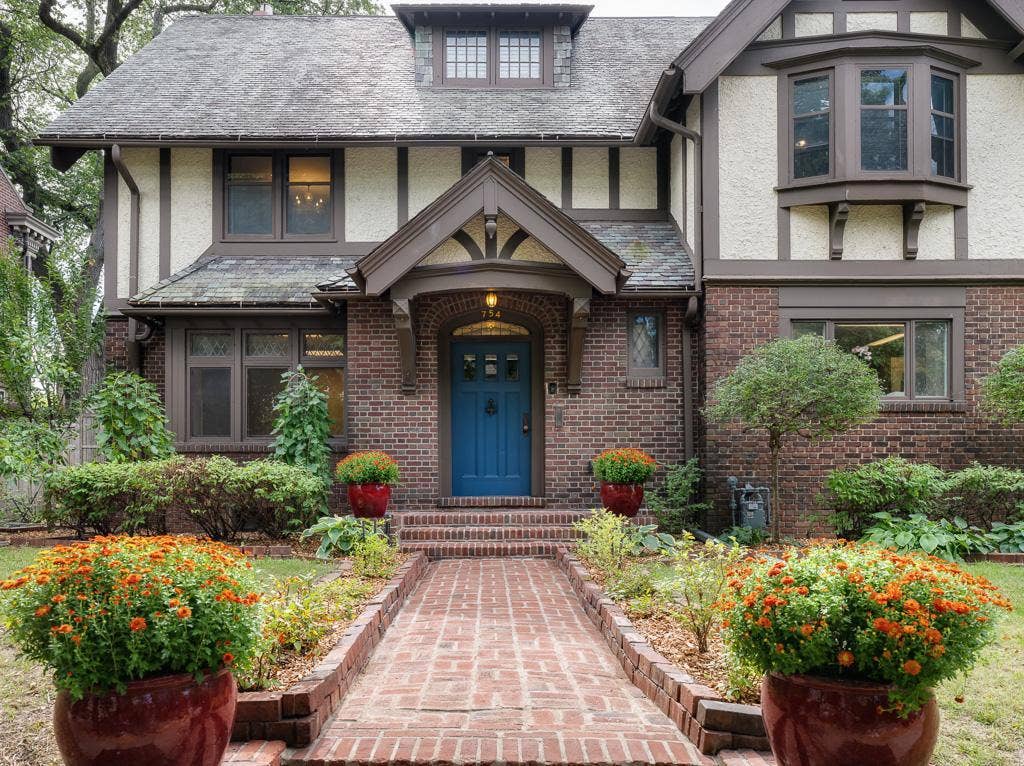 754 Linwood Avenue, 100, Saint Paul, MN 55105 4 - Exterior Front, A charming brink walkway and mature plantings welcome you home.