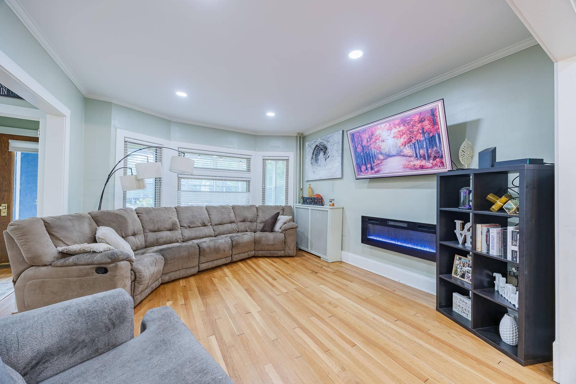 2012 Selby Avenue, 96, Saint Paul, MN 55104