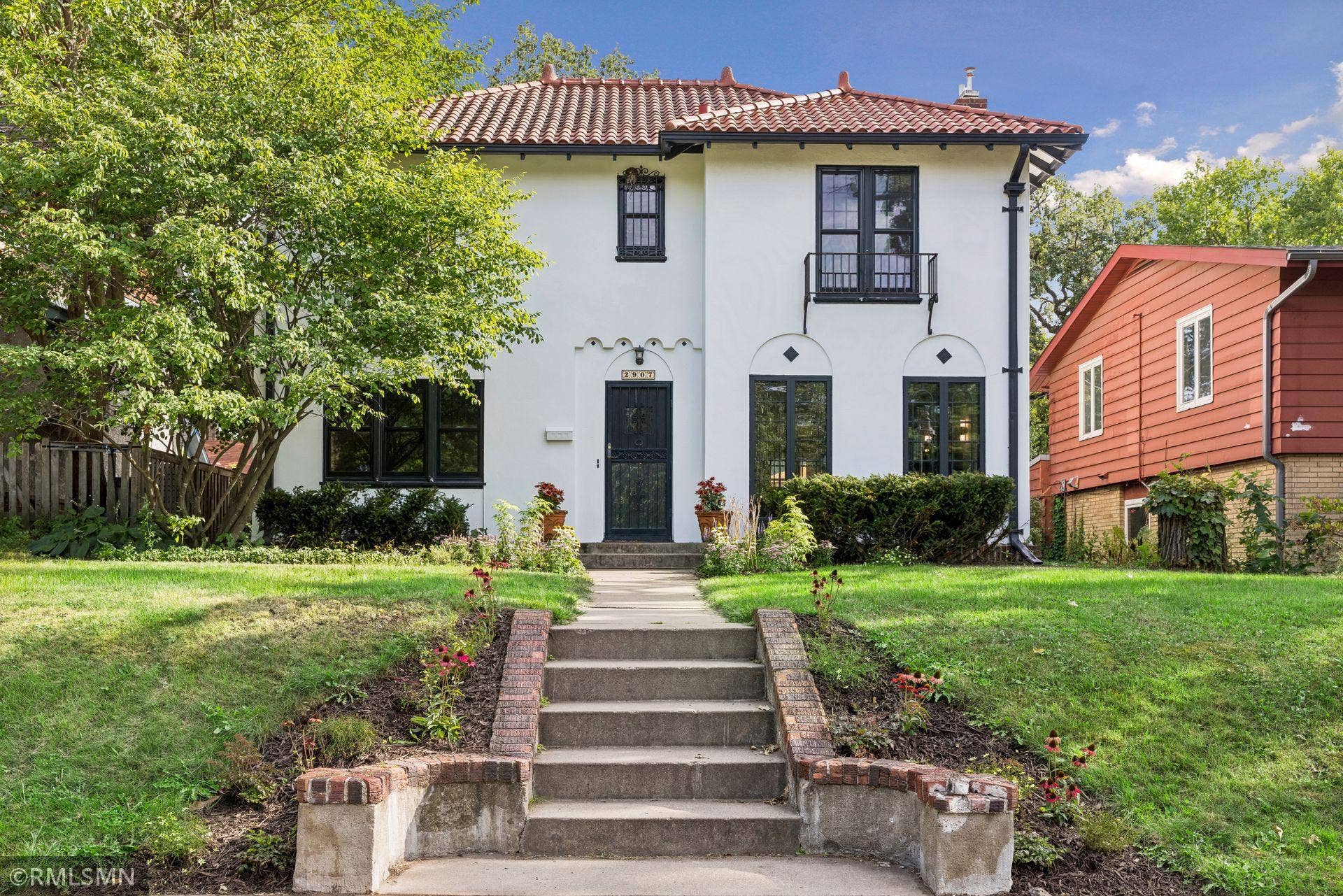2907 E Minnehaha Parkway, 37, Minneapolis, MN 55417