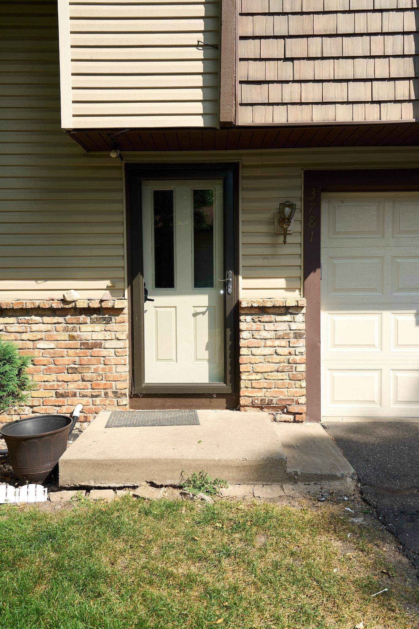 3781 Brookdale Circle N, Brooklyn Park, MN 55443 3781_Brookdale_Circle_N_2026_270.jpg