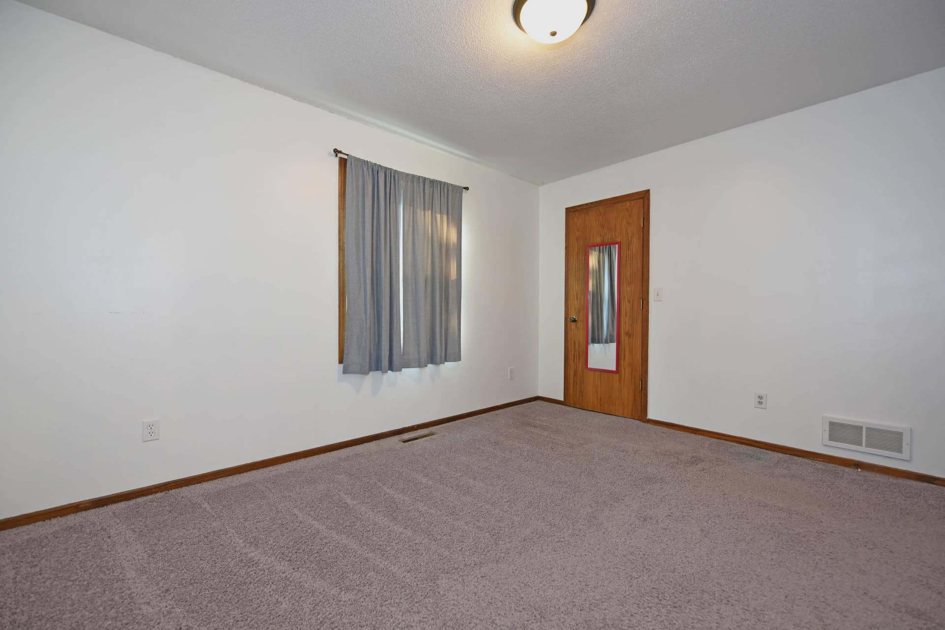 6781 Sherwood Road, Woodbury, MN 55125 6781 Sherwood 19.jpg