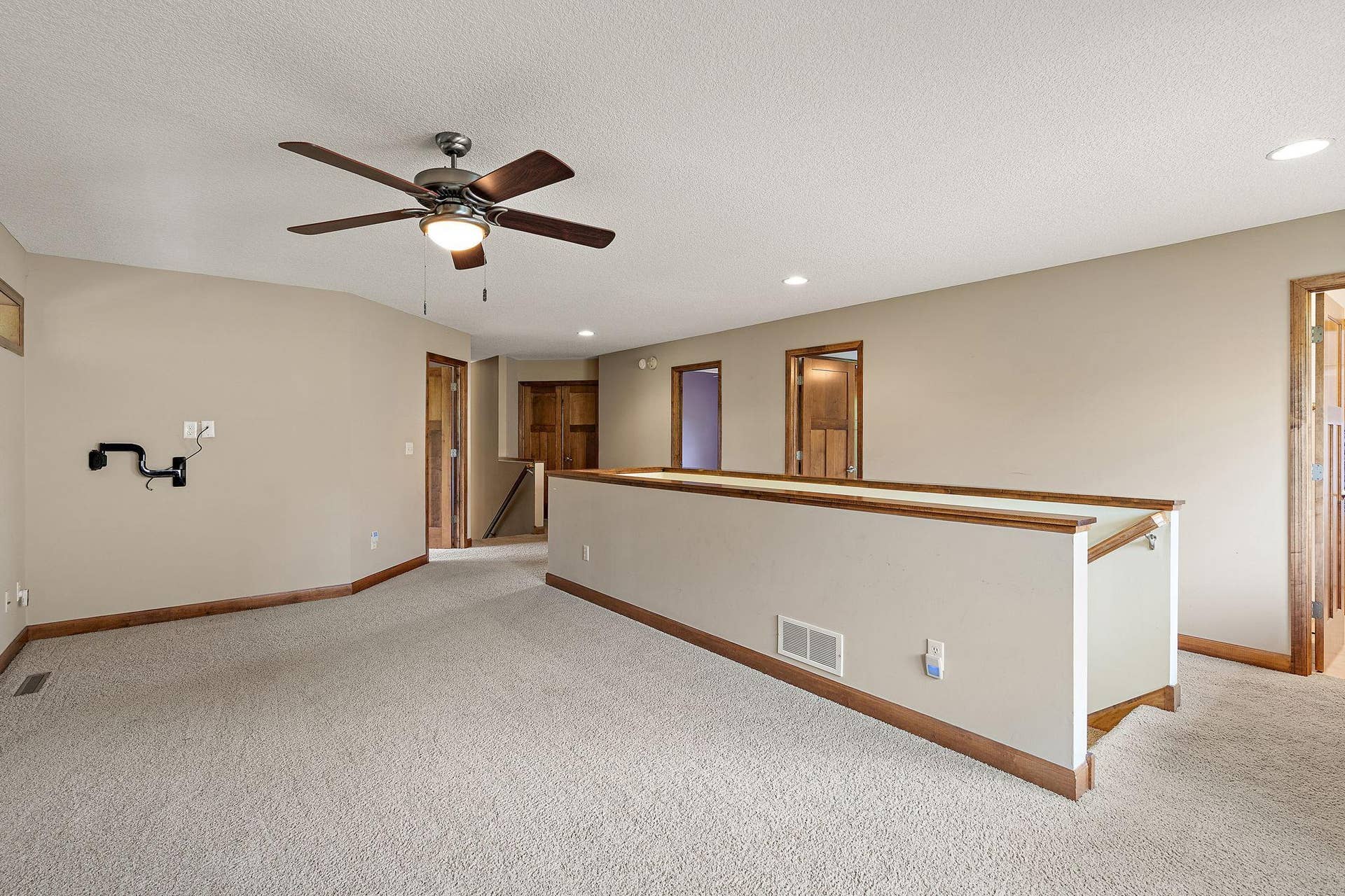 10742 Maple Boulevard, Woodbury, MN 55129 89-web-or-mls-UAV Vision Media (67).jpg