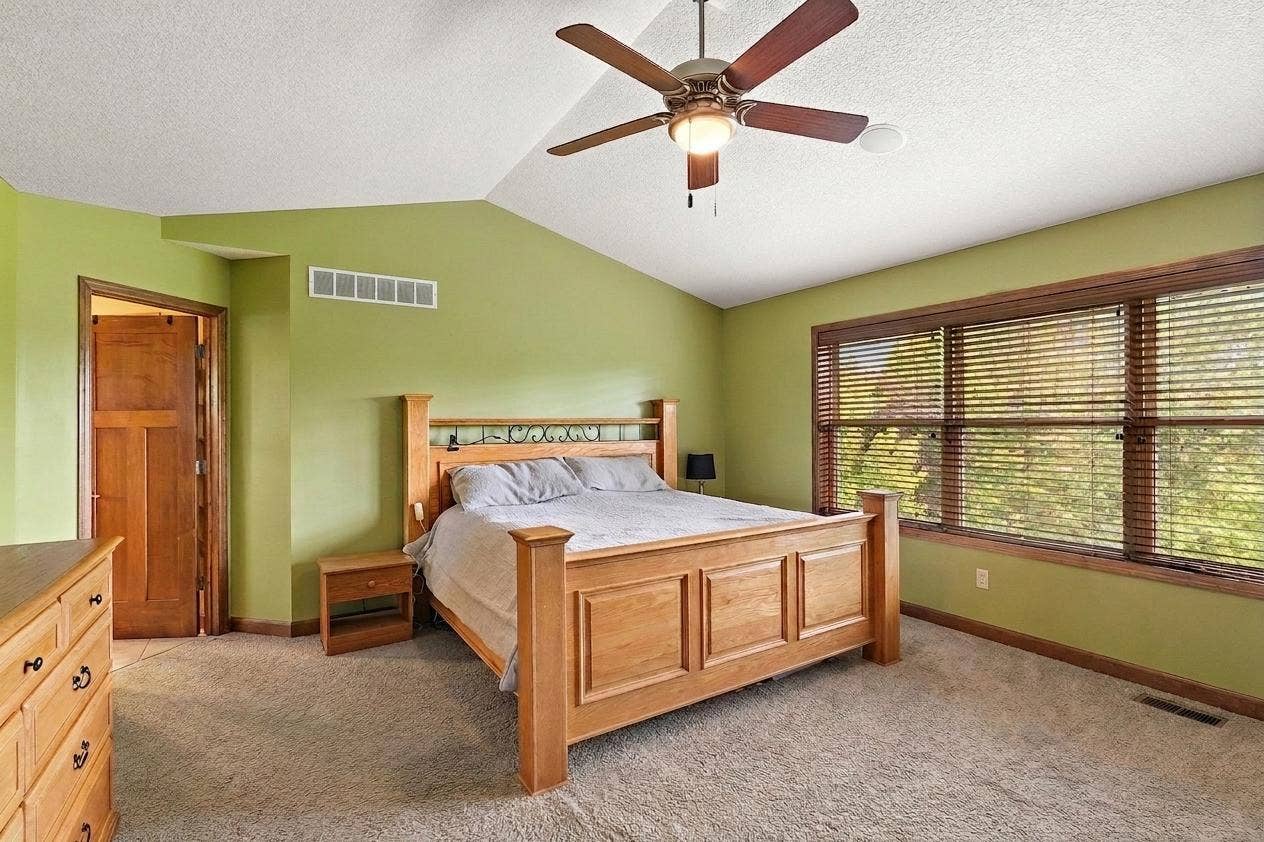 10742 Maple Boulevard, Woodbury, MN 55129 AI 5.jpg