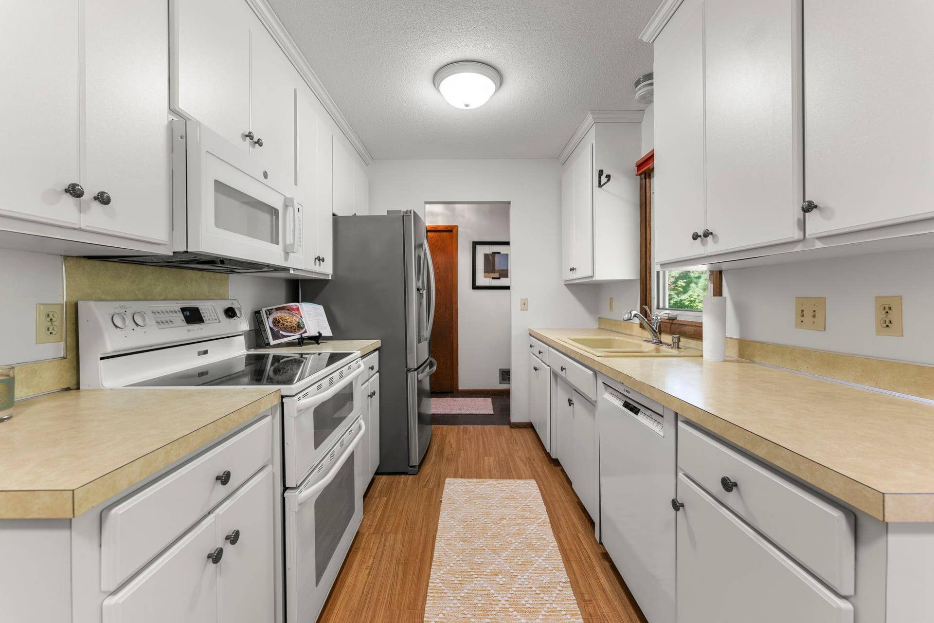 13406 Washburn Avenue S, Burnsville, MN 55337 13406 Washburn Avenue S, Burnsville, MN 55337