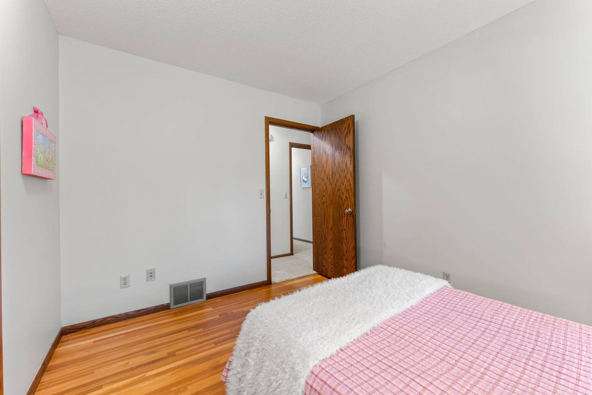 13406 Washburn Avenue S, Burnsville, MN 55337 13406 Washburn Avenue S, Burnsville, MN 55337