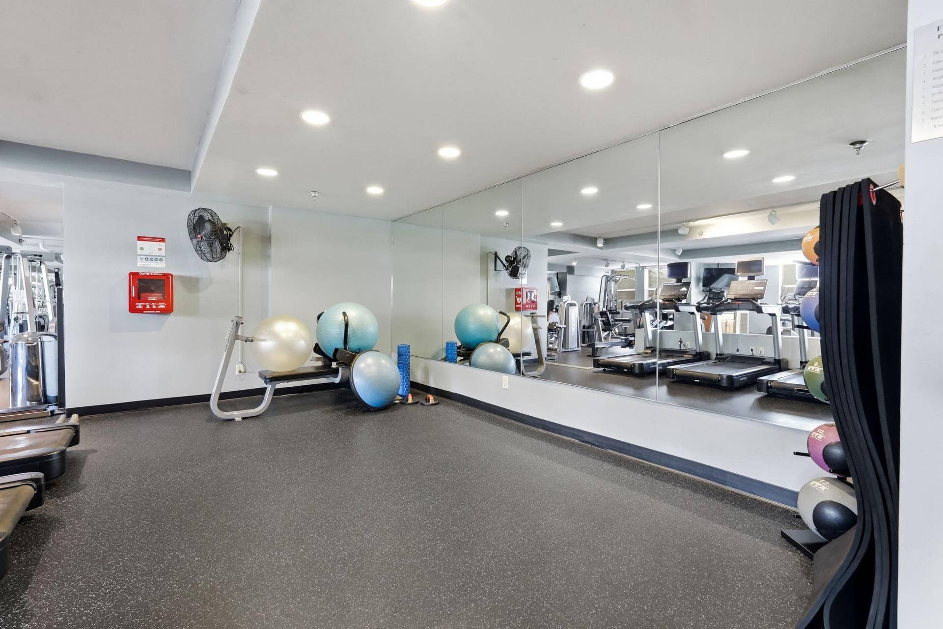 401 S 1st Street, #1103, 19, Minneapolis, MN 55401 Stretching + Aerobics Room