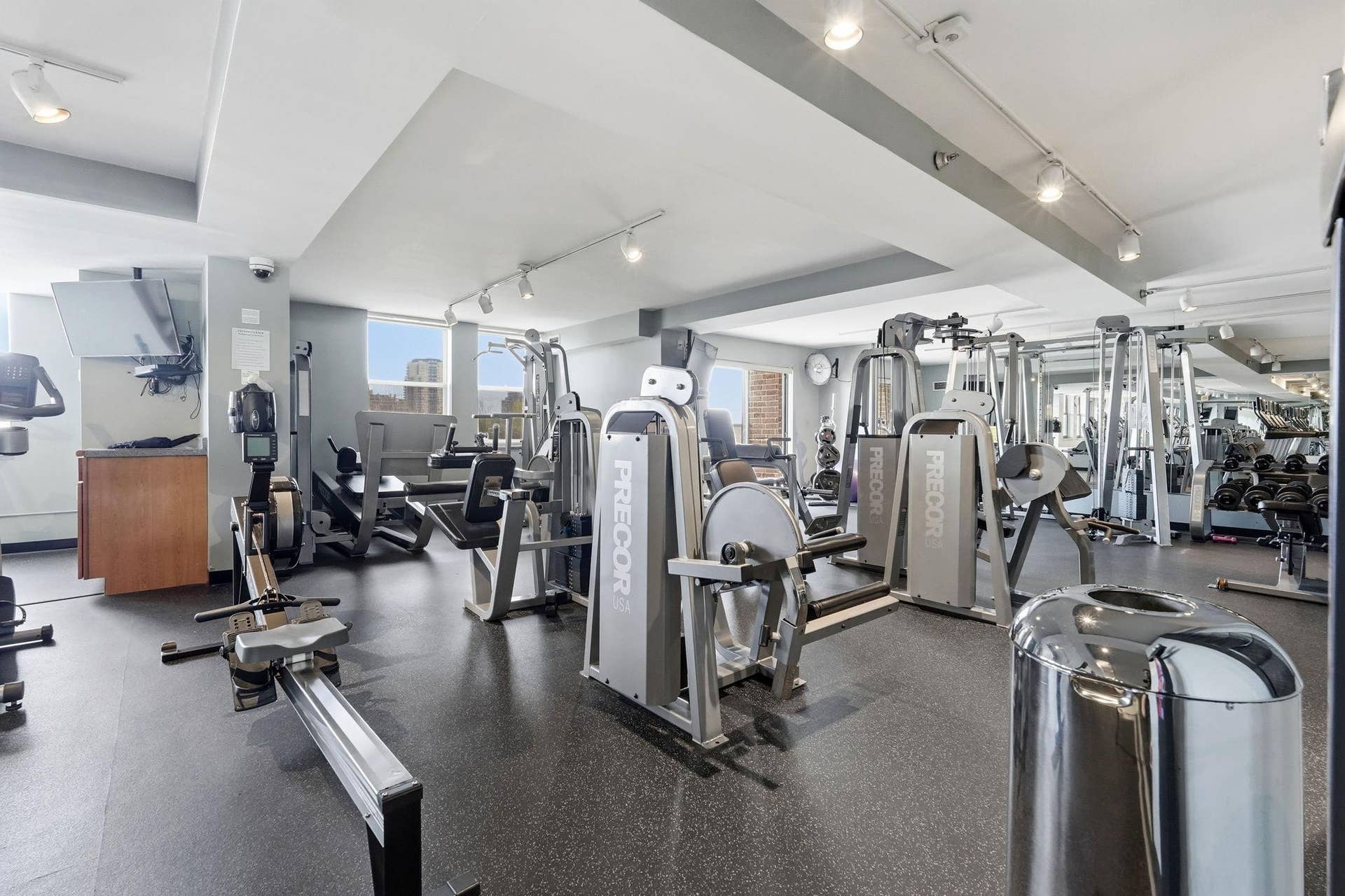 401 S 1st Street, #1103, 19, Minneapolis, MN 55401 Fitness Center