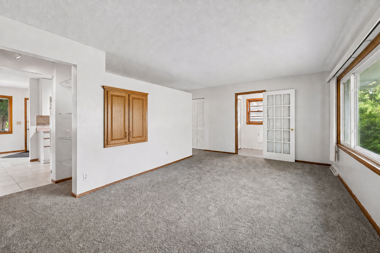 6324 Rolf Avenue, Edina, MN 55439 Living room