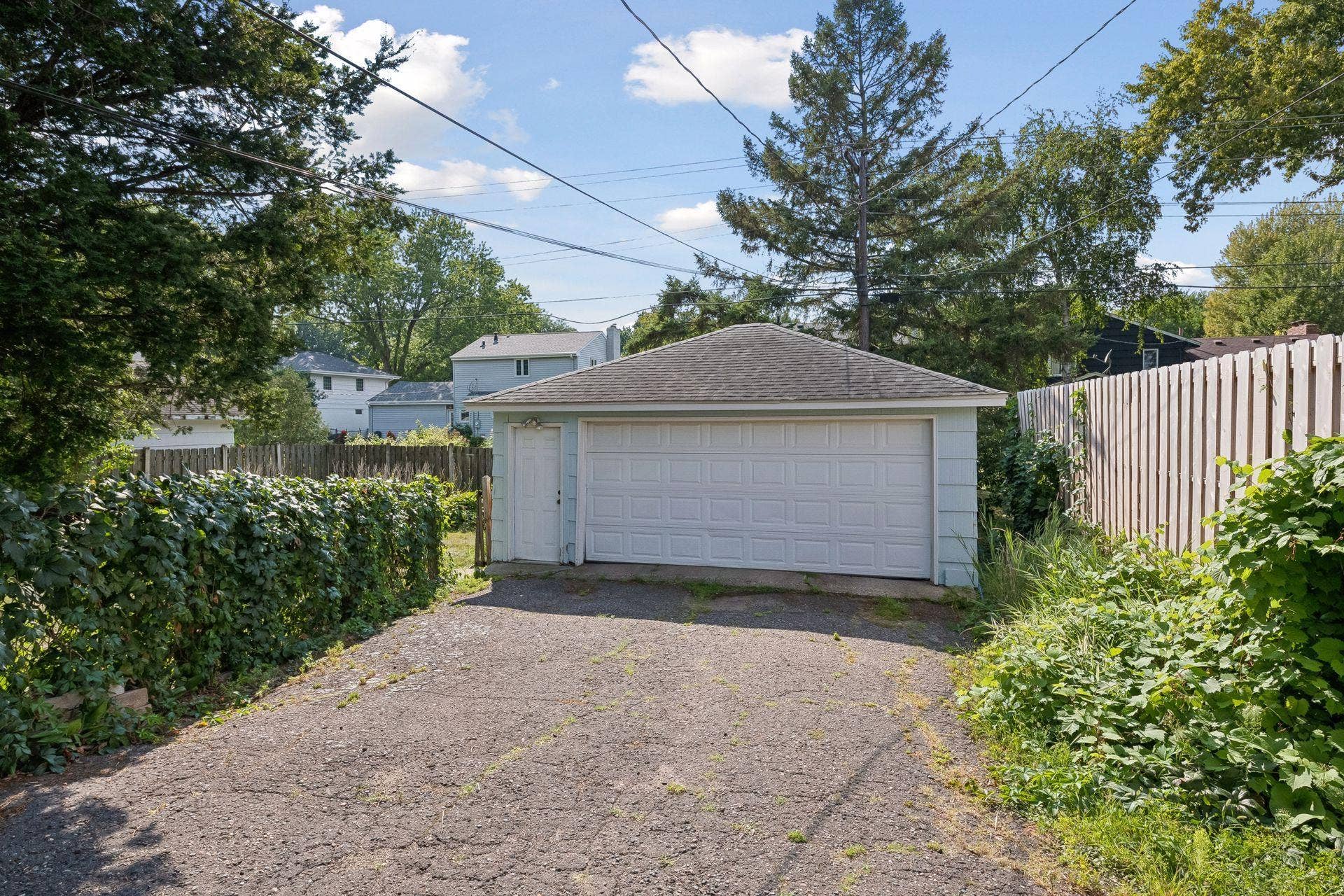 6324 Rolf Avenue, Edina, MN 55439 2 car detached garage