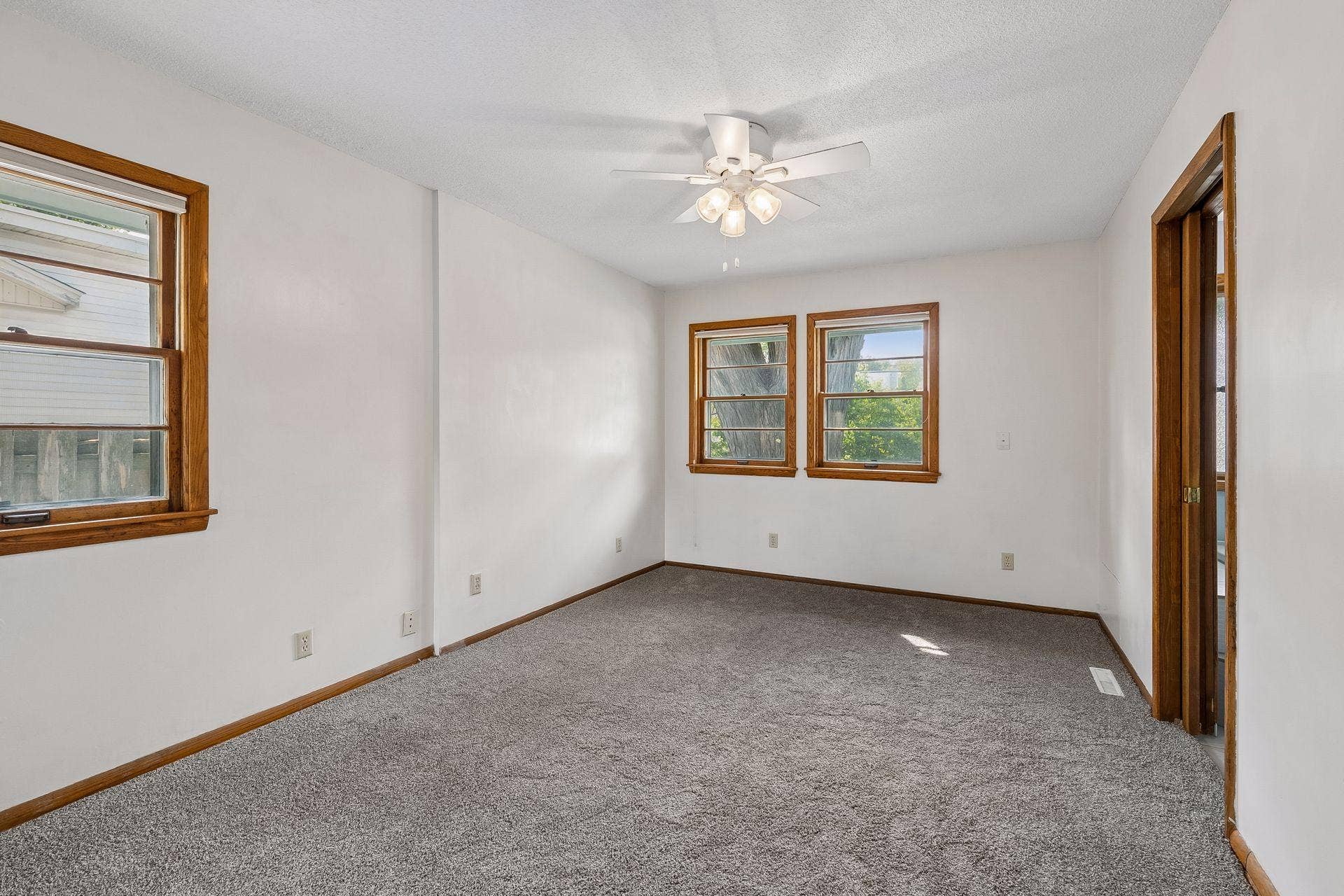 6324 Rolf Avenue, Edina, MN 55439 Primary bedroom
