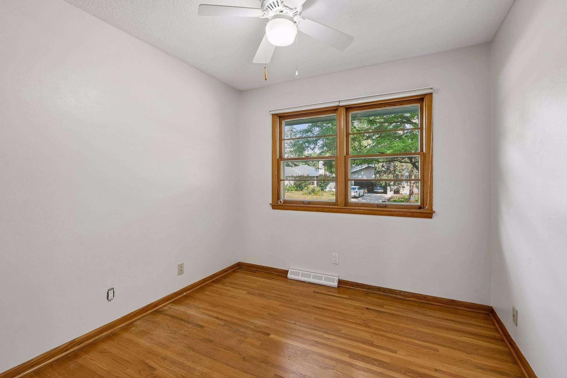 6324 Rolf Avenue, Edina, MN 55439 Bedroom 3/office