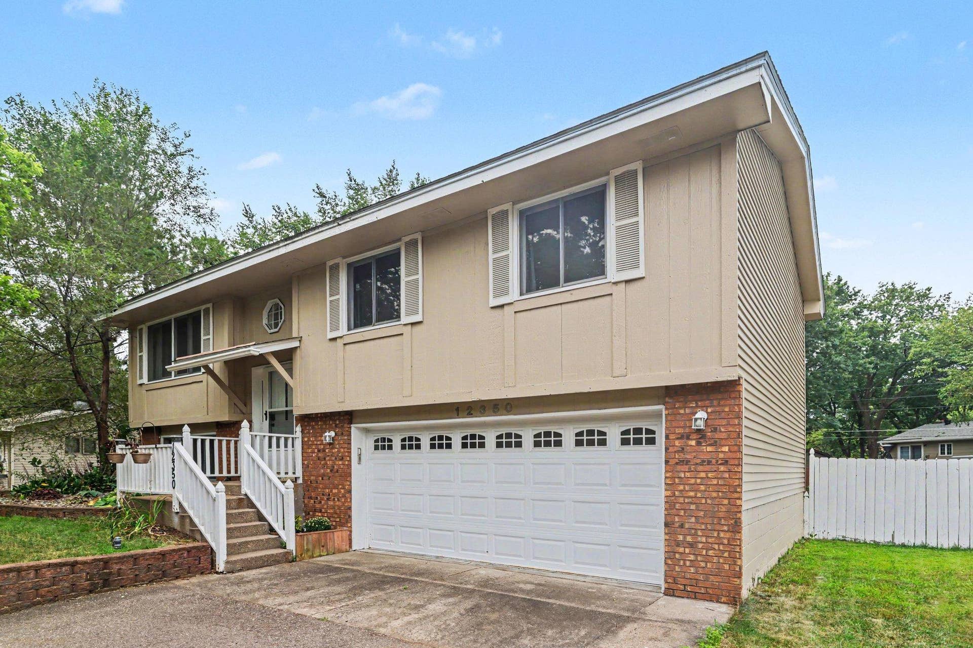 12350 Gladiola Street NW, Coon Rapids, MN 55433 003_file_7591.jpg