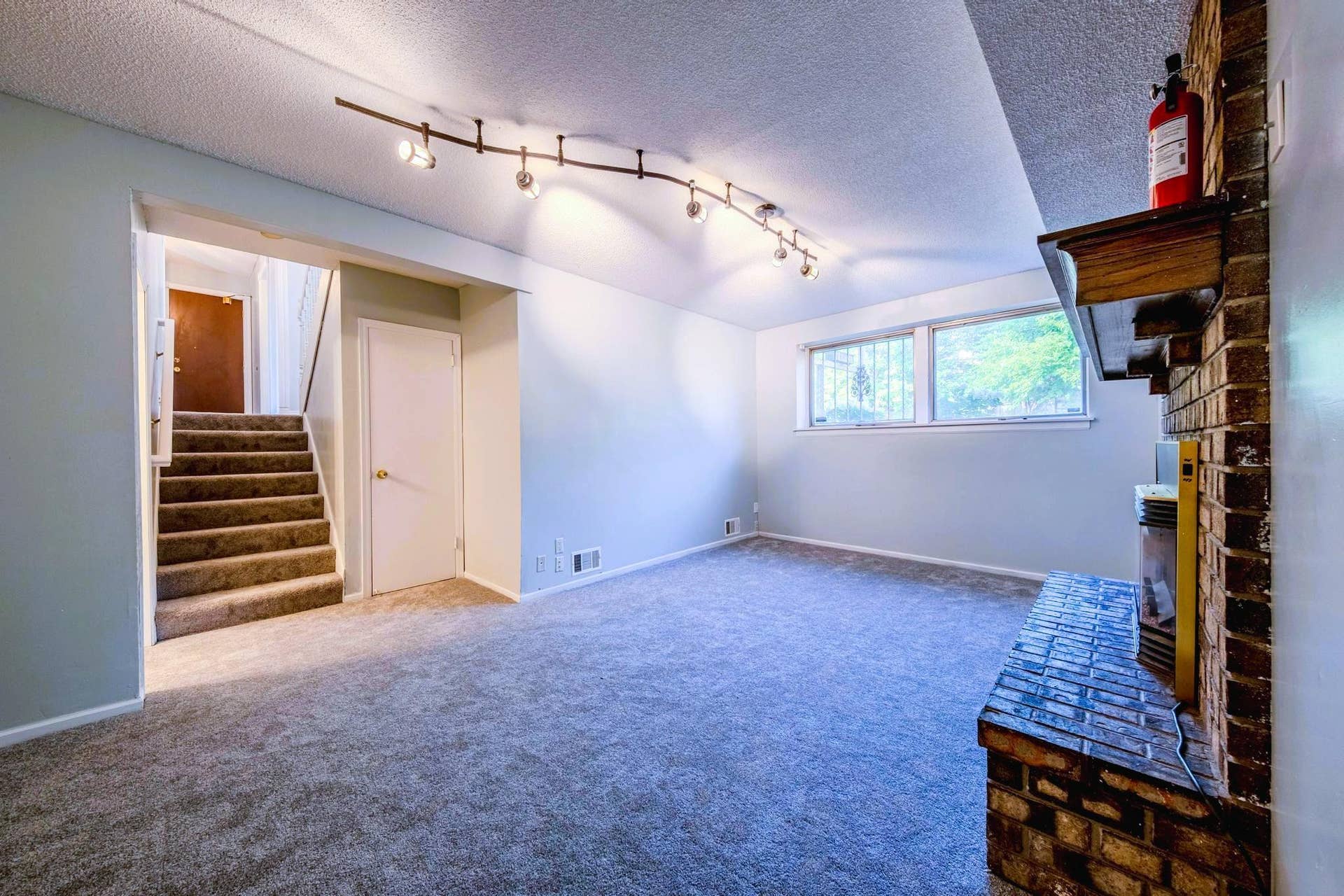 7857 Idaho Avenue N, Brooklyn Park, MN 55445 DSCF8771-HDR.jpg