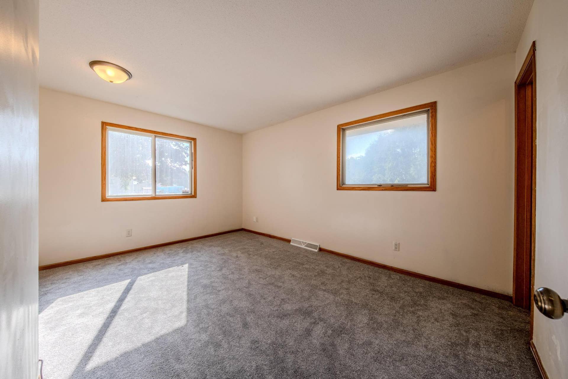 7857 Idaho Avenue N, Brooklyn Park, MN 55445 DSCF8750-HDR.jpg