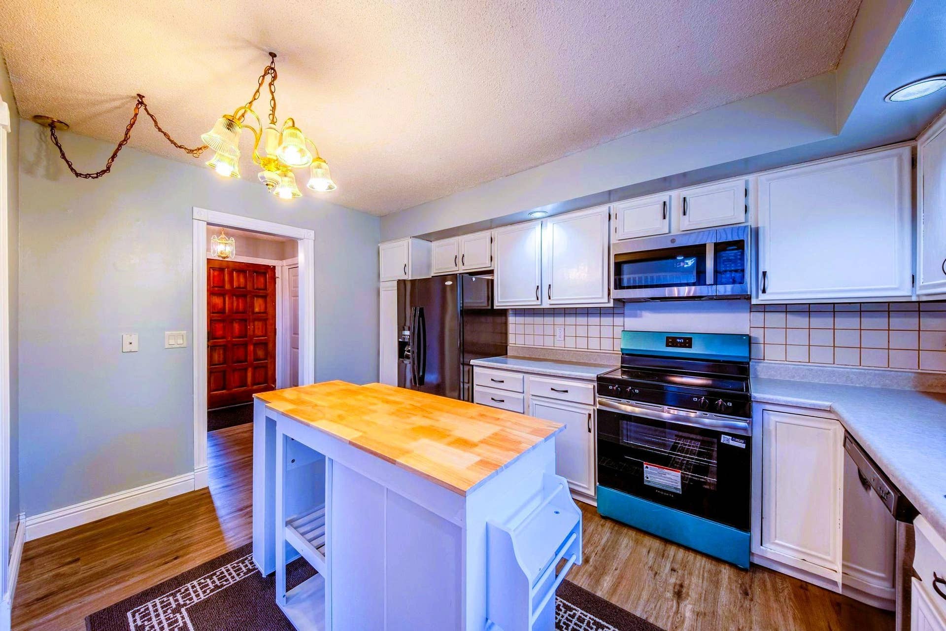 7857 Idaho Avenue N, Brooklyn Park, MN 55445 DSCF8696-HDR.jpg