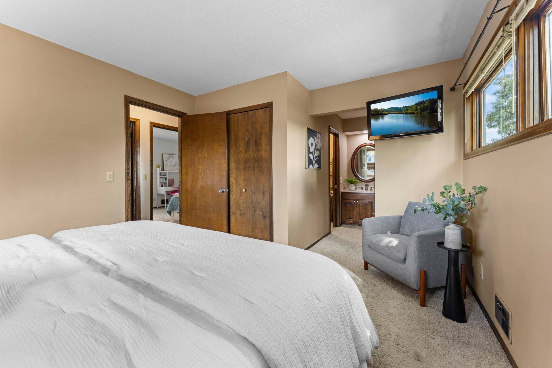 7181 Steepleview Road, Woodbury, MN 55125 Enjoy the double closet space while also having enough space to fit your furniture if desired!