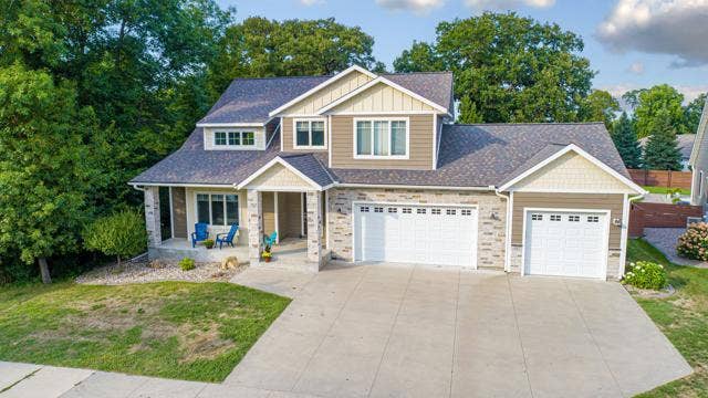 317 Oak Marsh Drive, Mankato, MN 56001 59_aerial 2.jpg