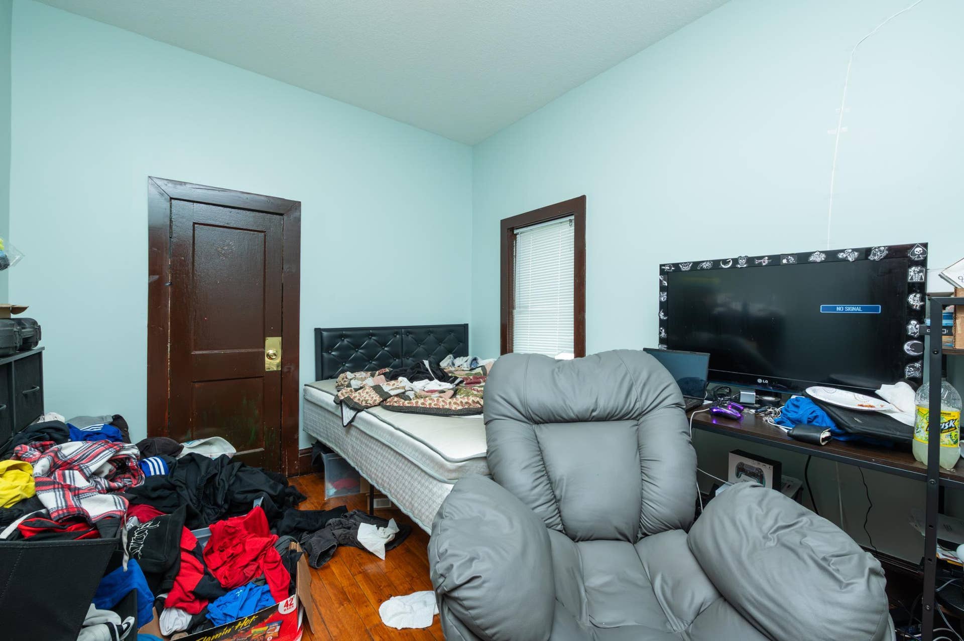 2218 4th Avenue N, 30, Minneapolis, MN 55405 mainlevelprimary-17.jpg