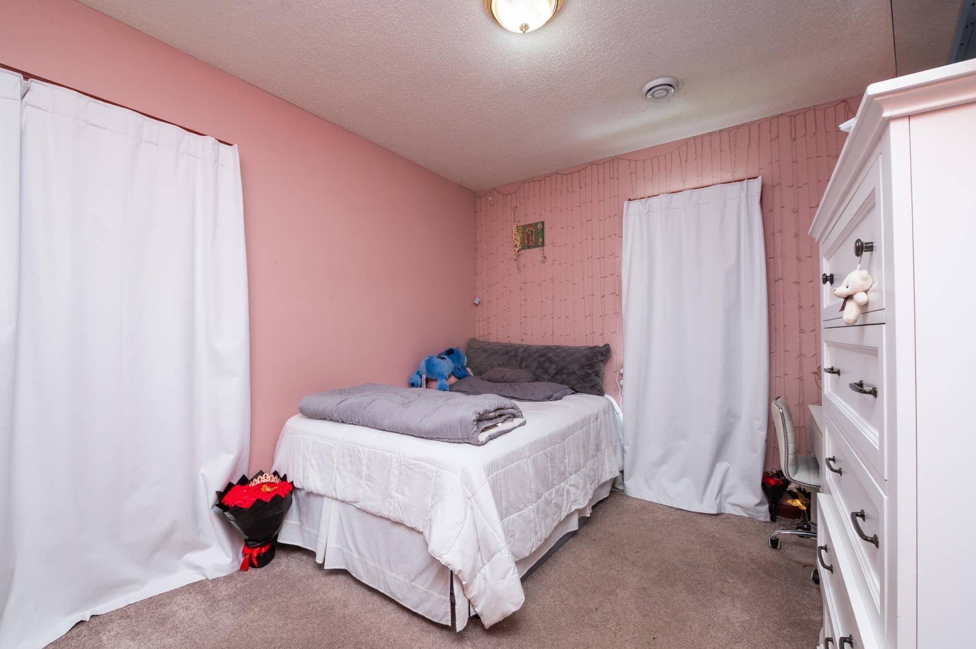 2218 4th Avenue N, 30, Minneapolis, MN 55405 toplevel2ndbedroom-8.jpg