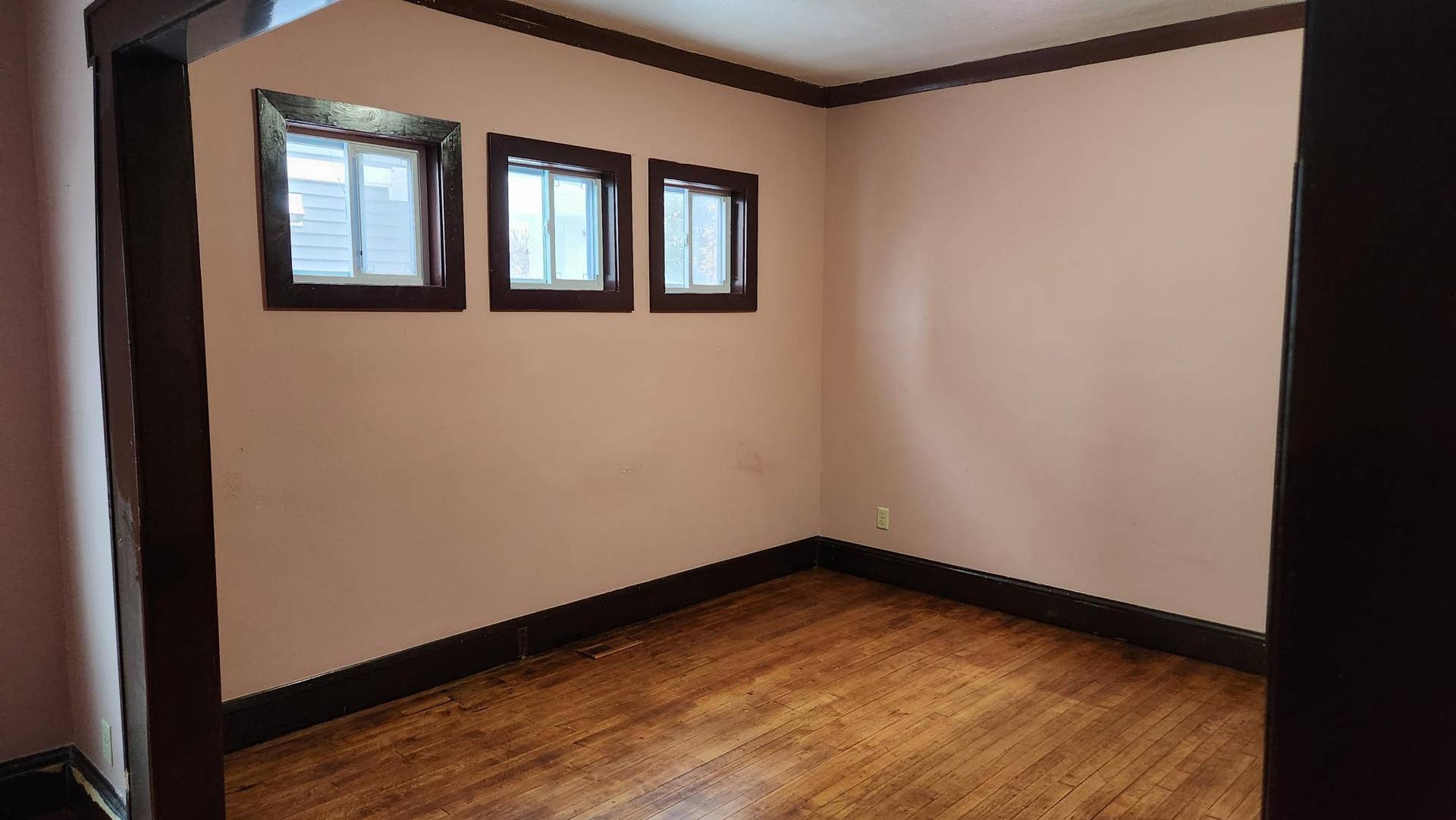2218 4th Avenue N, 30, Minneapolis, MN 55405 20251214_153858.jpg