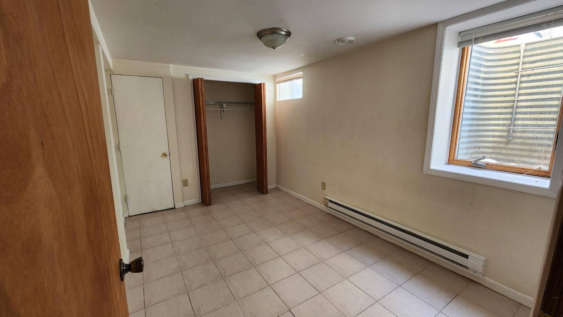 2218 4th Avenue N, 30, Minneapolis, MN 55405 20251214_133802.jpg