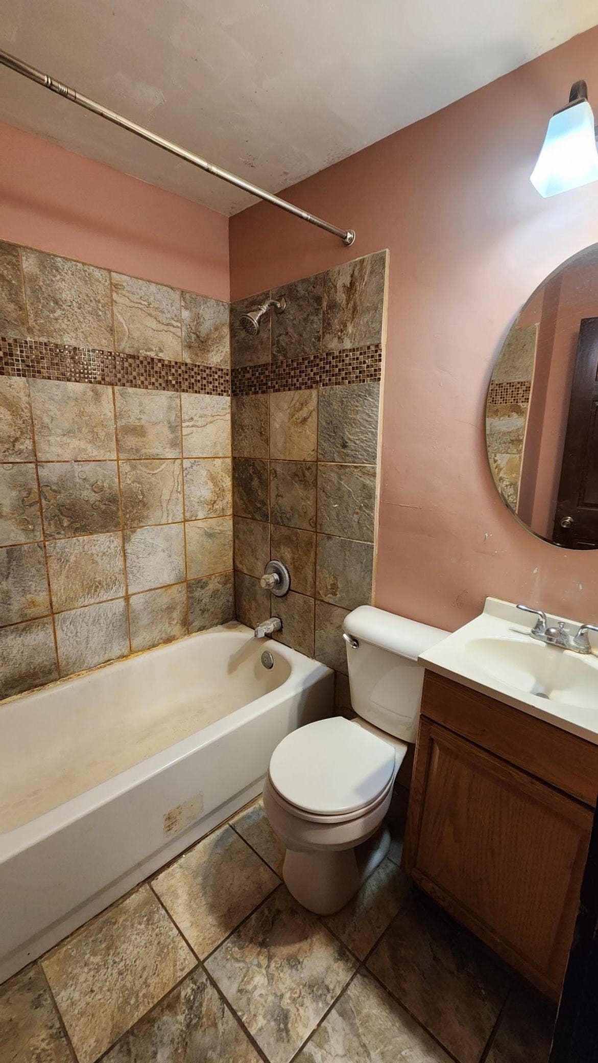 2218 4th Avenue N, 30, Minneapolis, MN 55405 20251214_161340.jpg