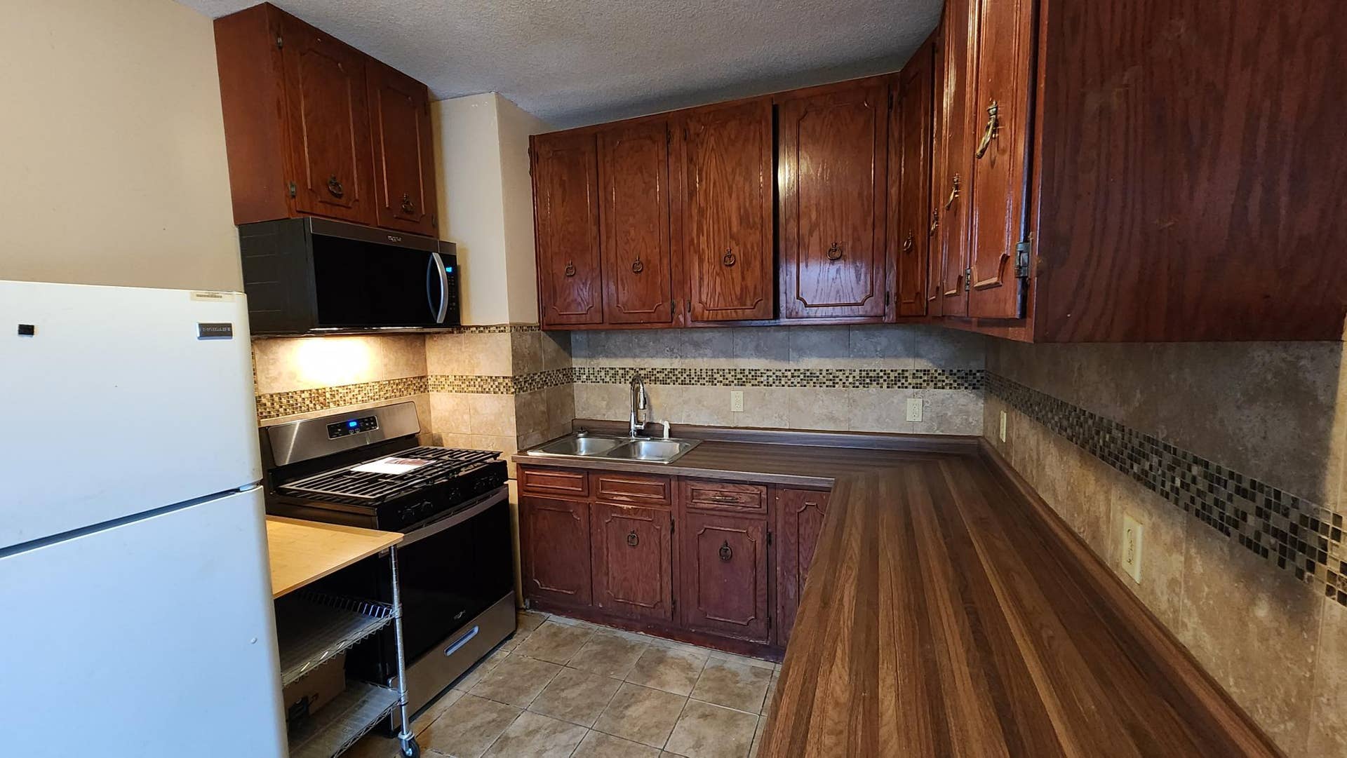 2218 4th Avenue N, 30, Minneapolis, MN 55405 20251214_155732.jpg