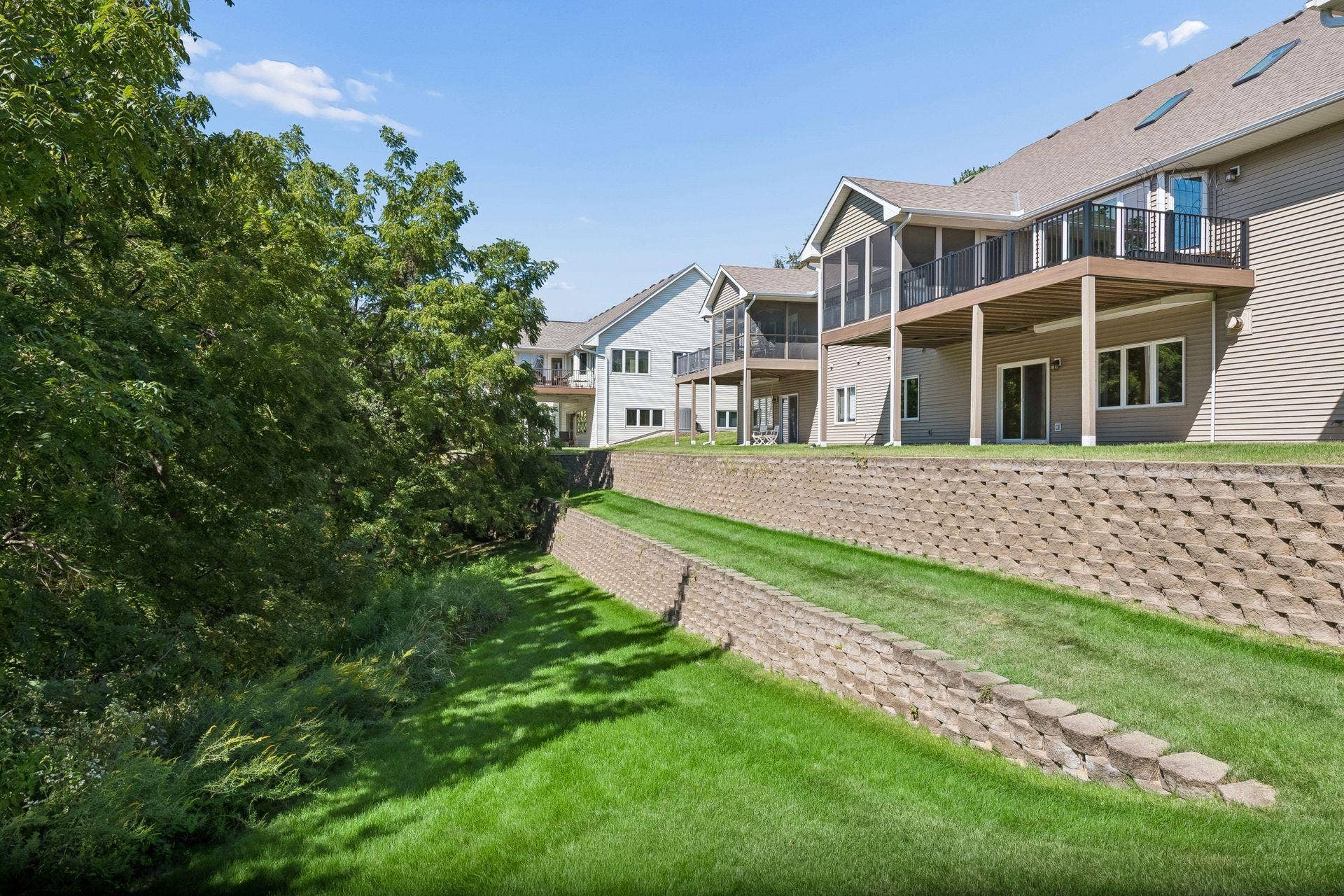 7063 Oak Pointe Curve, Bloomington, MN 55438 No neighbors behind, just an abundance of nature
