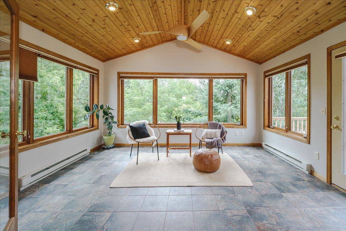 1060 Dennis Street S, Maplewood, MN 55119 21-Sun Room.jpg