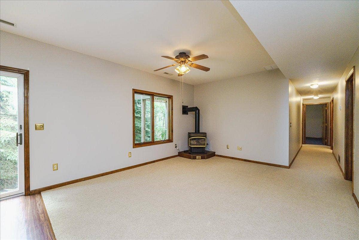 1060 Dennis Street S, Maplewood, MN 55119 43-Family Room.jpg
