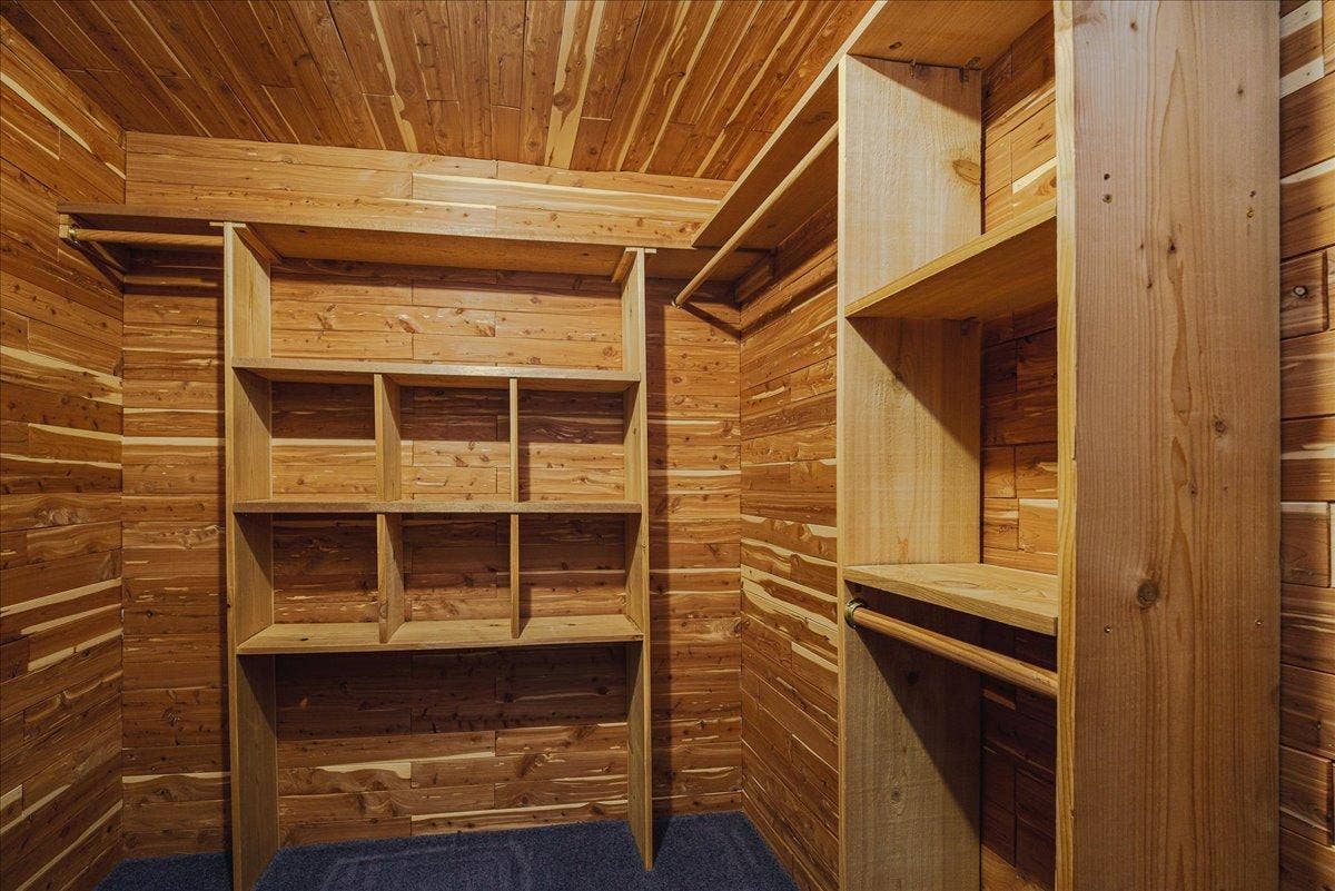 1060 Dennis Street S, Maplewood, MN 55119 54-Bedroom 3 Closet.jpg