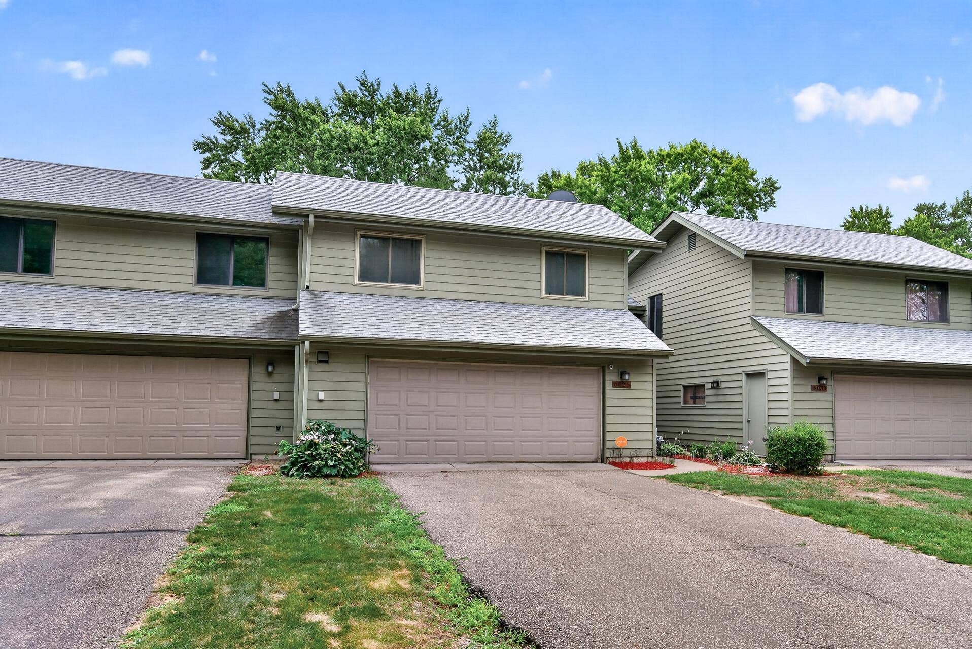 6025 79th Avenue N, Brooklyn Park, MN 55443 6025 79th Avenue N, Brooklyn Park, MN 55443