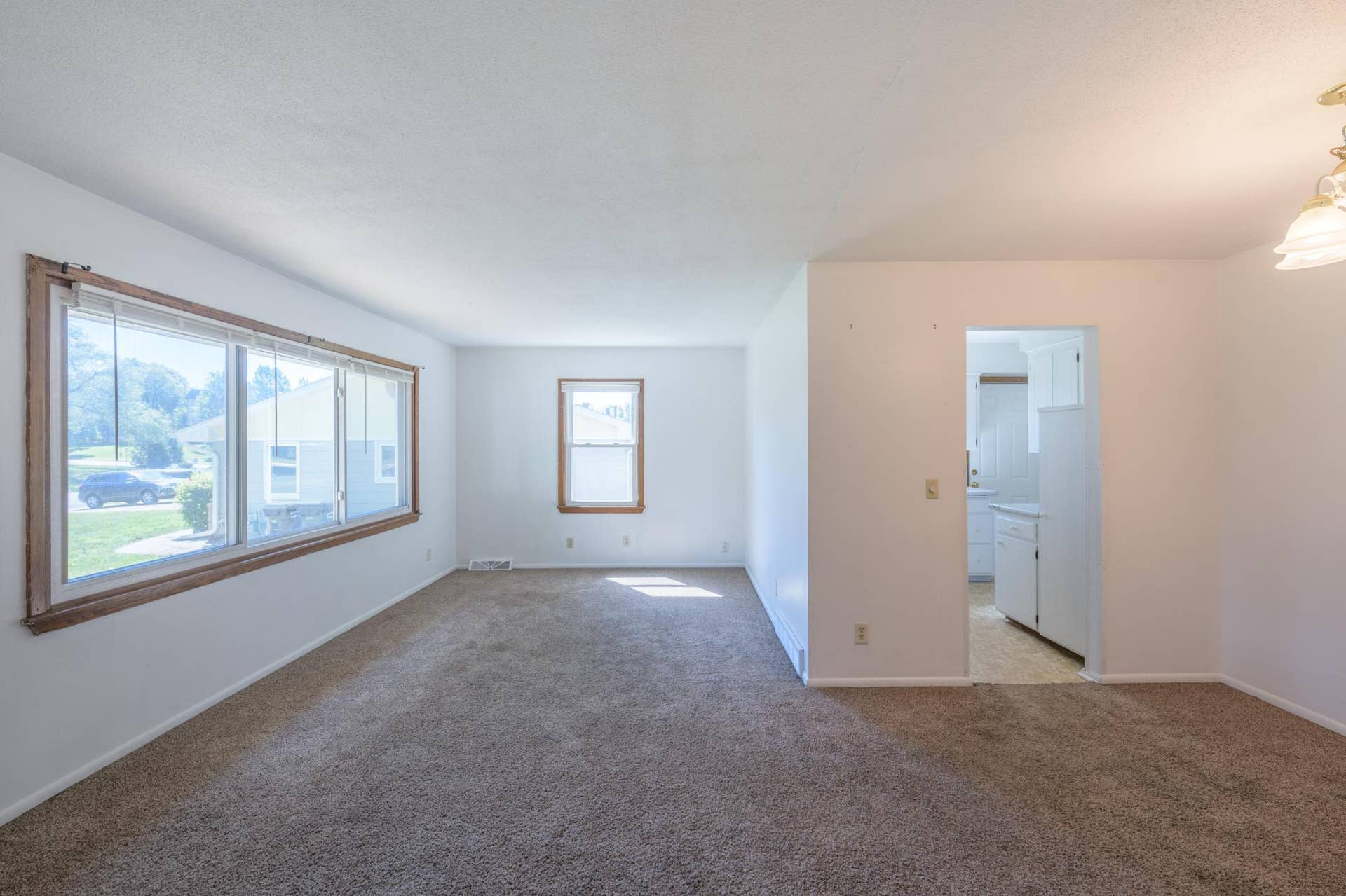9522 Pleasant Avenue S, Bloomington, MN 55420 9524 Pleasant Ave S-WS-20210814-_CBP0475-HDR.jpg