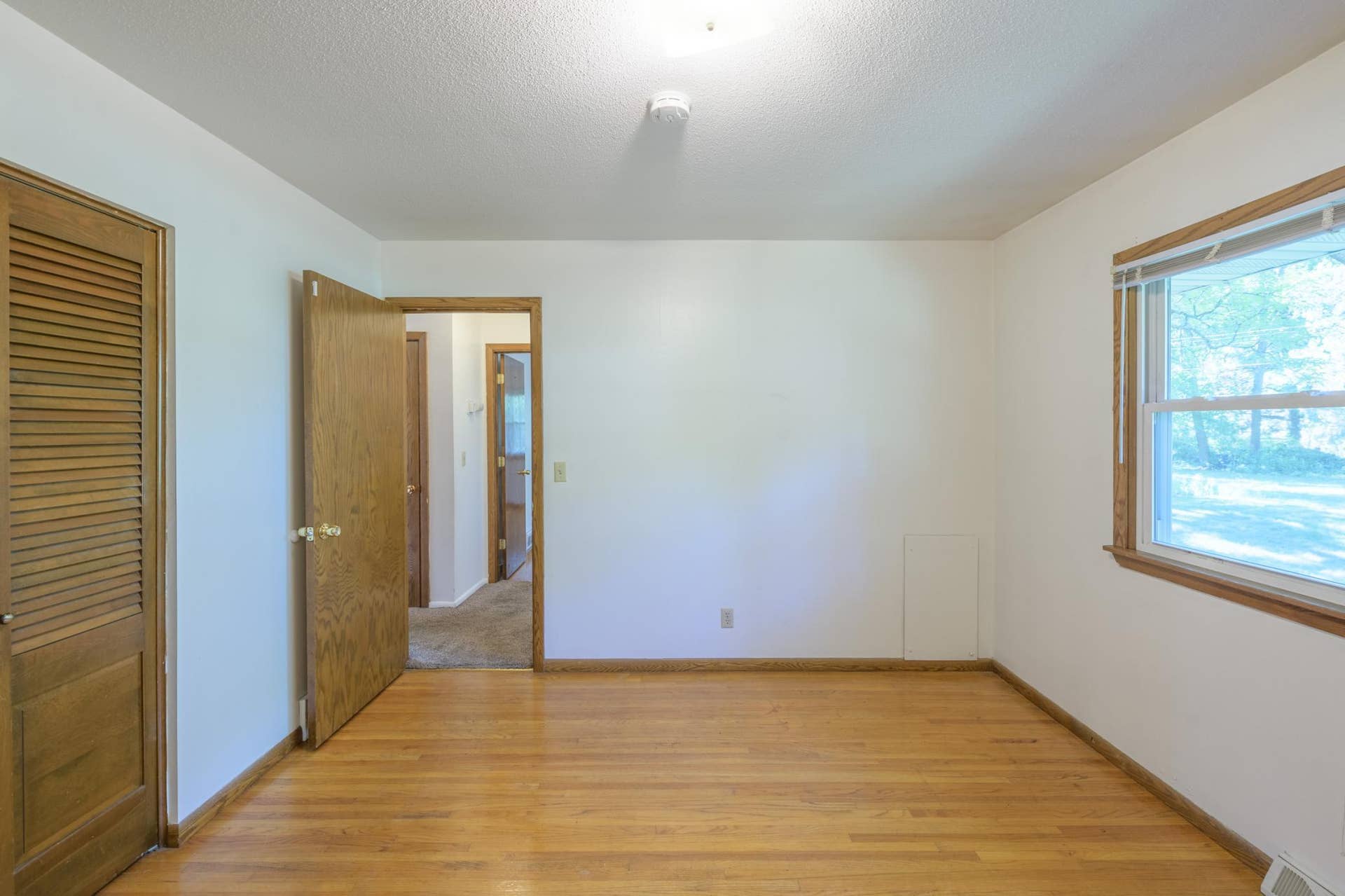 9522 Pleasant Avenue S, Bloomington, MN 55420 9524 Pleasant Ave S-WS-20210814-_CBP0493-HDR.jpg