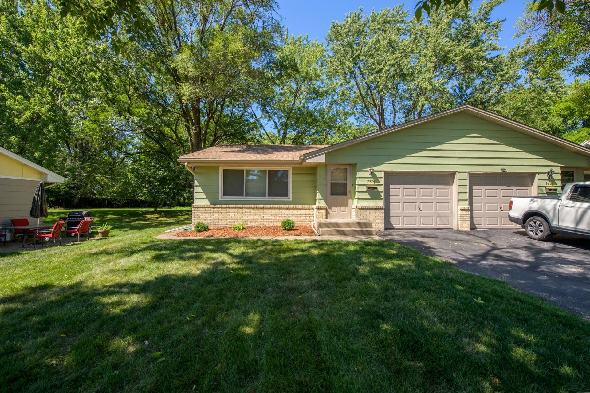 9522 Pleasant Avenue S, Bloomington, MN 55420 9524 Pleasant Ave S-WS-20210814-_CBP0553-HDR.jpg