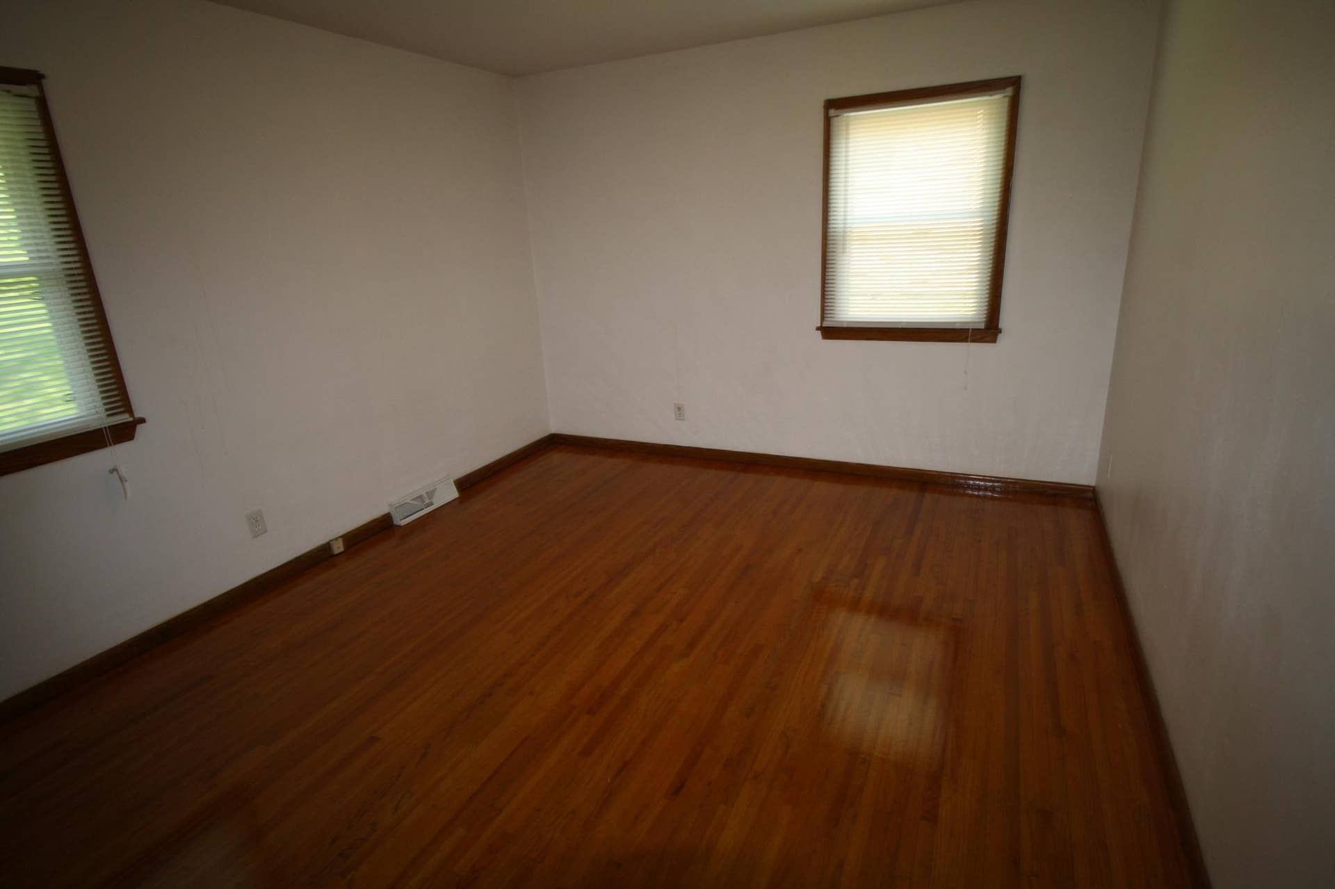 9522 Pleasant Avenue S, Bloomington, MN 55420 2015-05-27_11.45.47.jpg