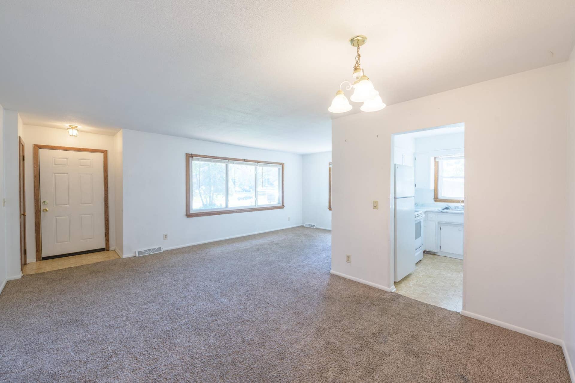 9522 Pleasant Avenue S, Bloomington, MN 55420 9524 Pleasant Ave S-WS-20210814-_CBP0478-HDR.jpg