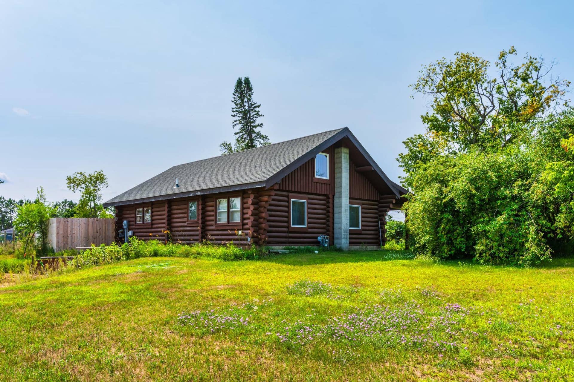 2 Log Home.jpeg