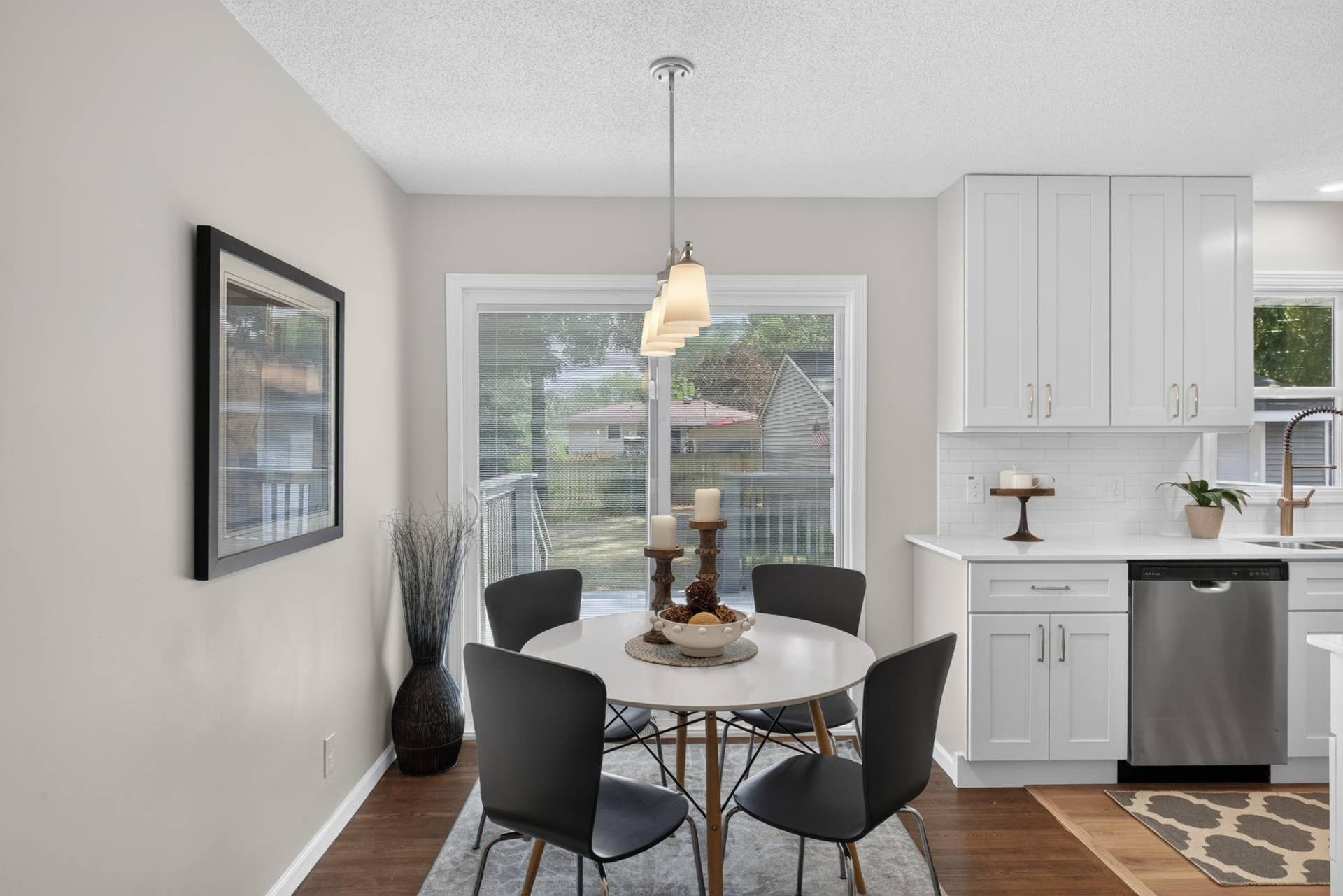 597 Meadow Lane, Woodbury, MN 55125 Dining space with access to the rear deck