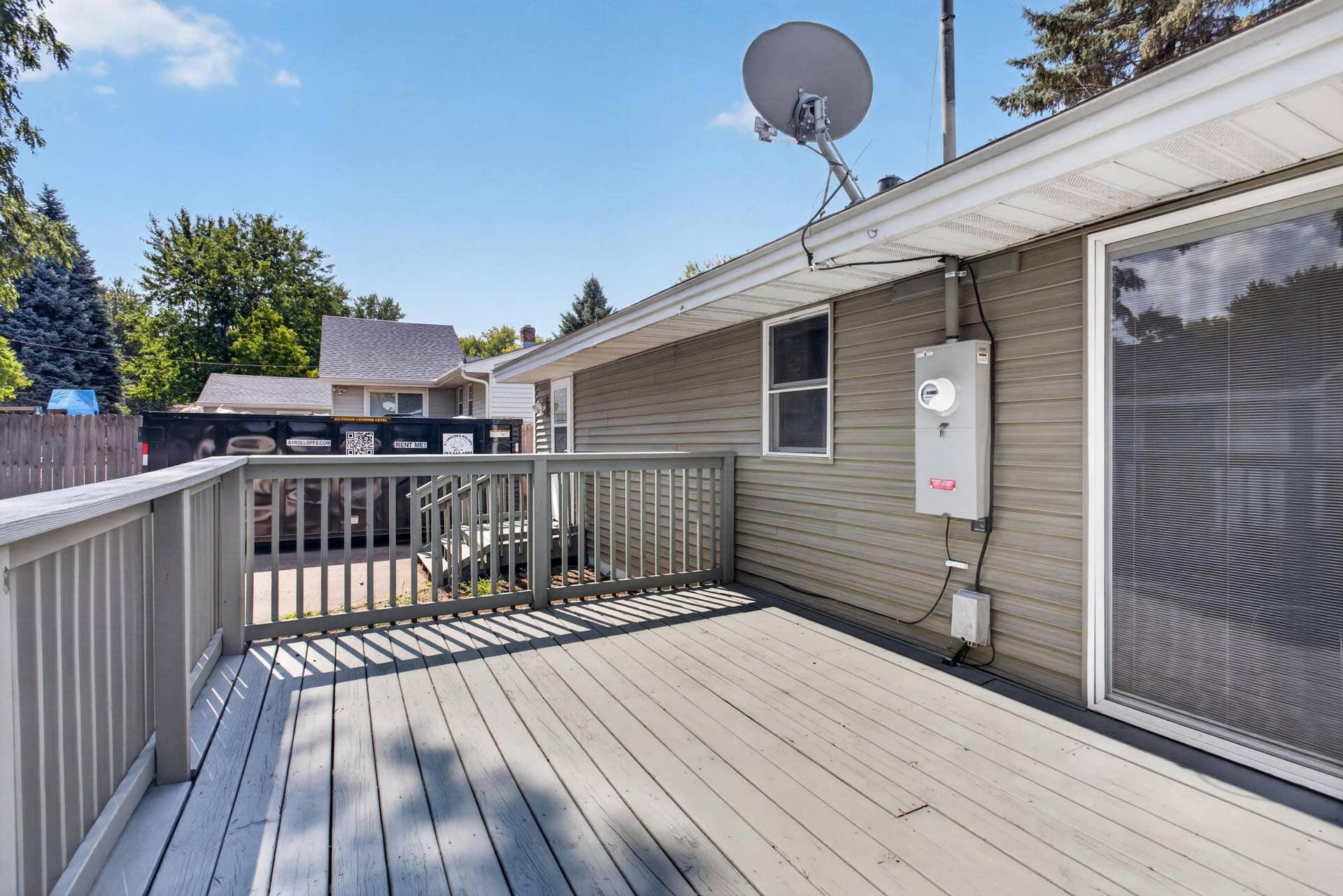 597 Meadow Lane, Woodbury, MN 55125 Rear deck