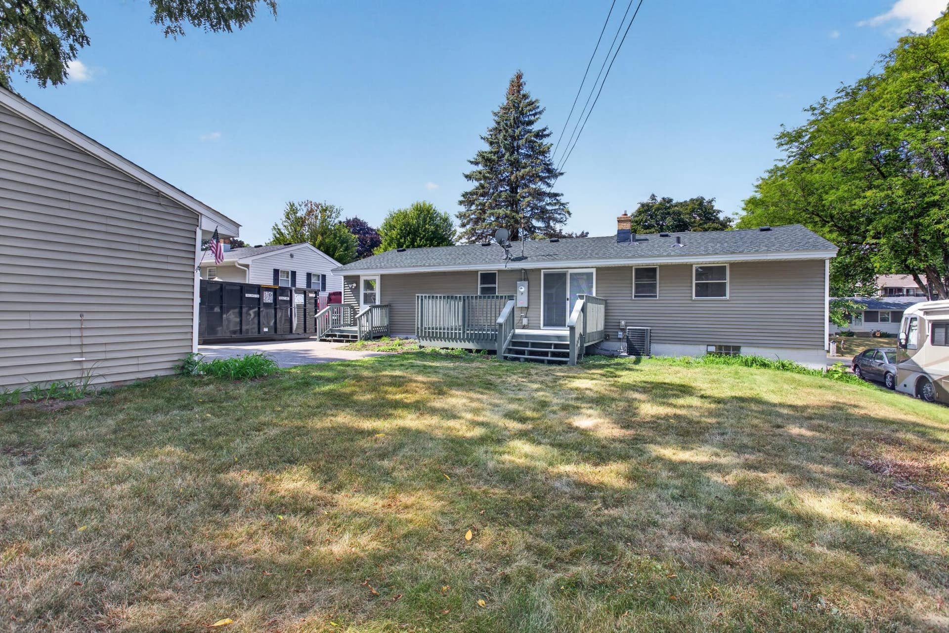 597 Meadow Lane, Woodbury, MN 55125 597 Meadow Lane, Woodbury, MN 55125