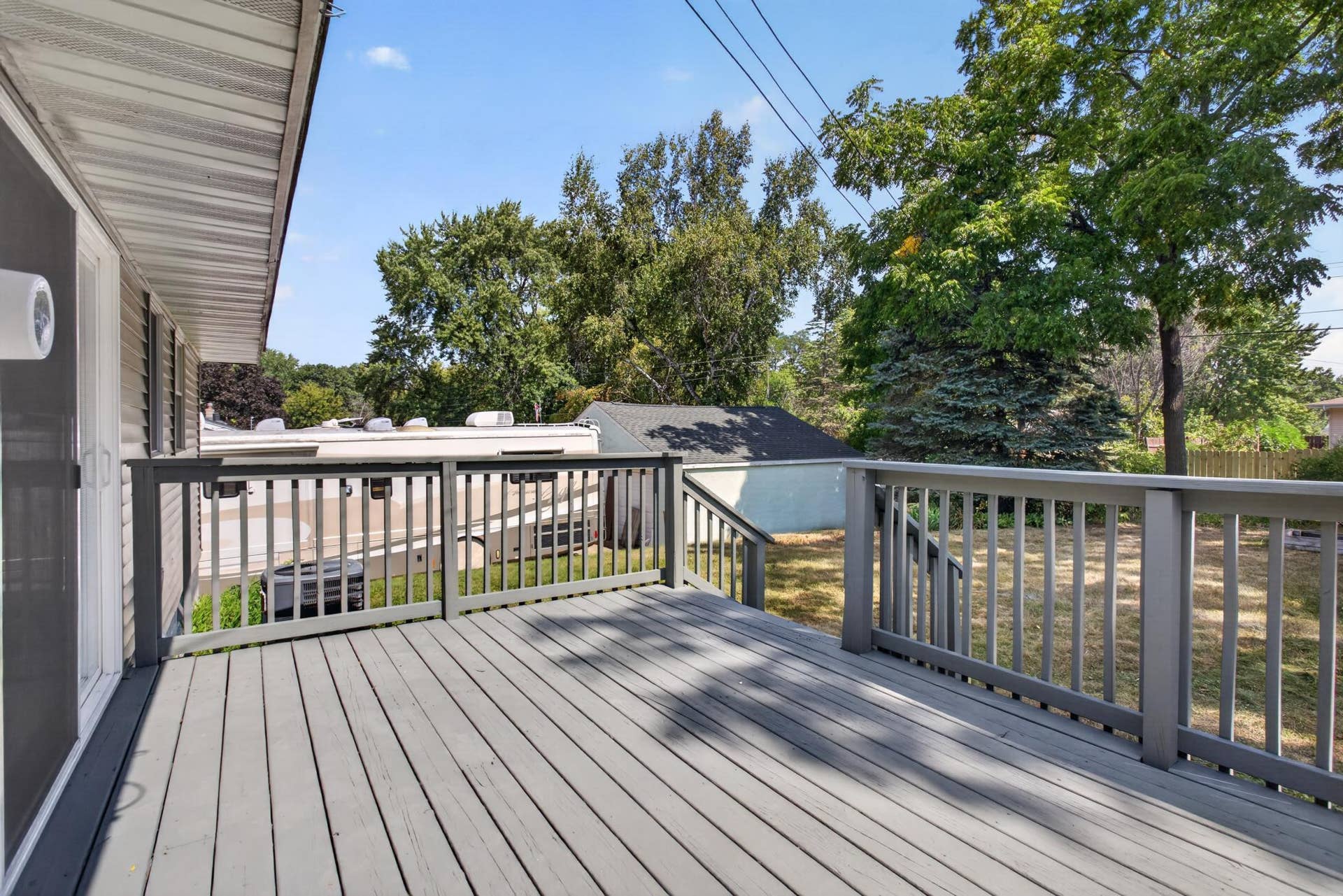 597 Meadow Lane, Woodbury, MN 55125 Rear deck