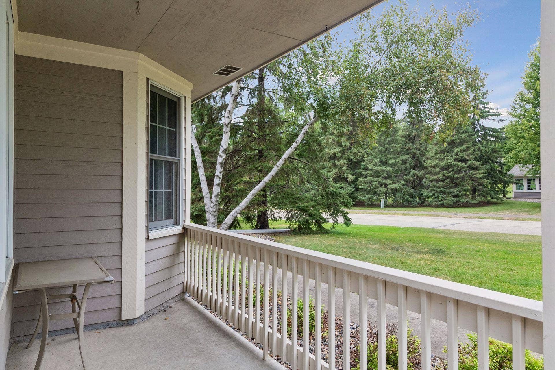 1724 Donegal Drive, Woodbury, MN 55125 1724 Donegal Drive - Spacecrafting - 0006.jpg