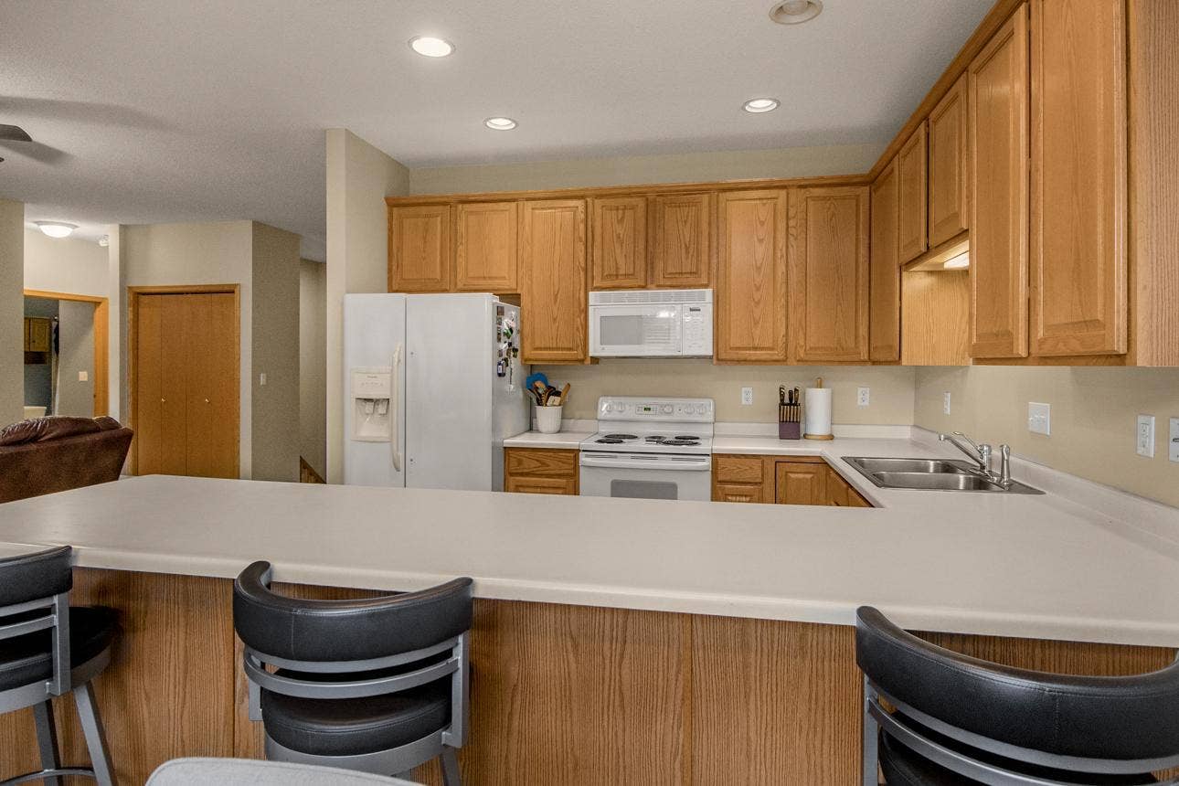 1105 Iris Drive, White Bear Lake, MN 55127 1105 Iris Drive, White Bear Lake, MN 55127