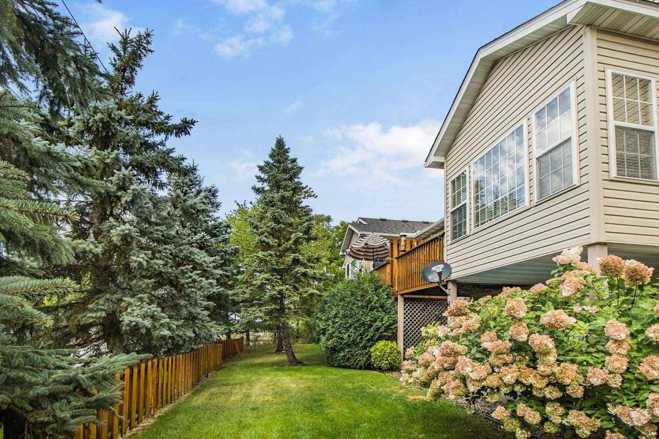 1105 Iris Drive, White Bear Lake, MN 55127 1105 Iris Drive, White Bear Lake, MN 55127