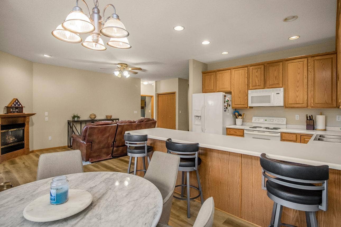 1105 Iris Drive, White Bear Lake, MN 55127 1105 Iris Drive, White Bear Lake, MN 55127